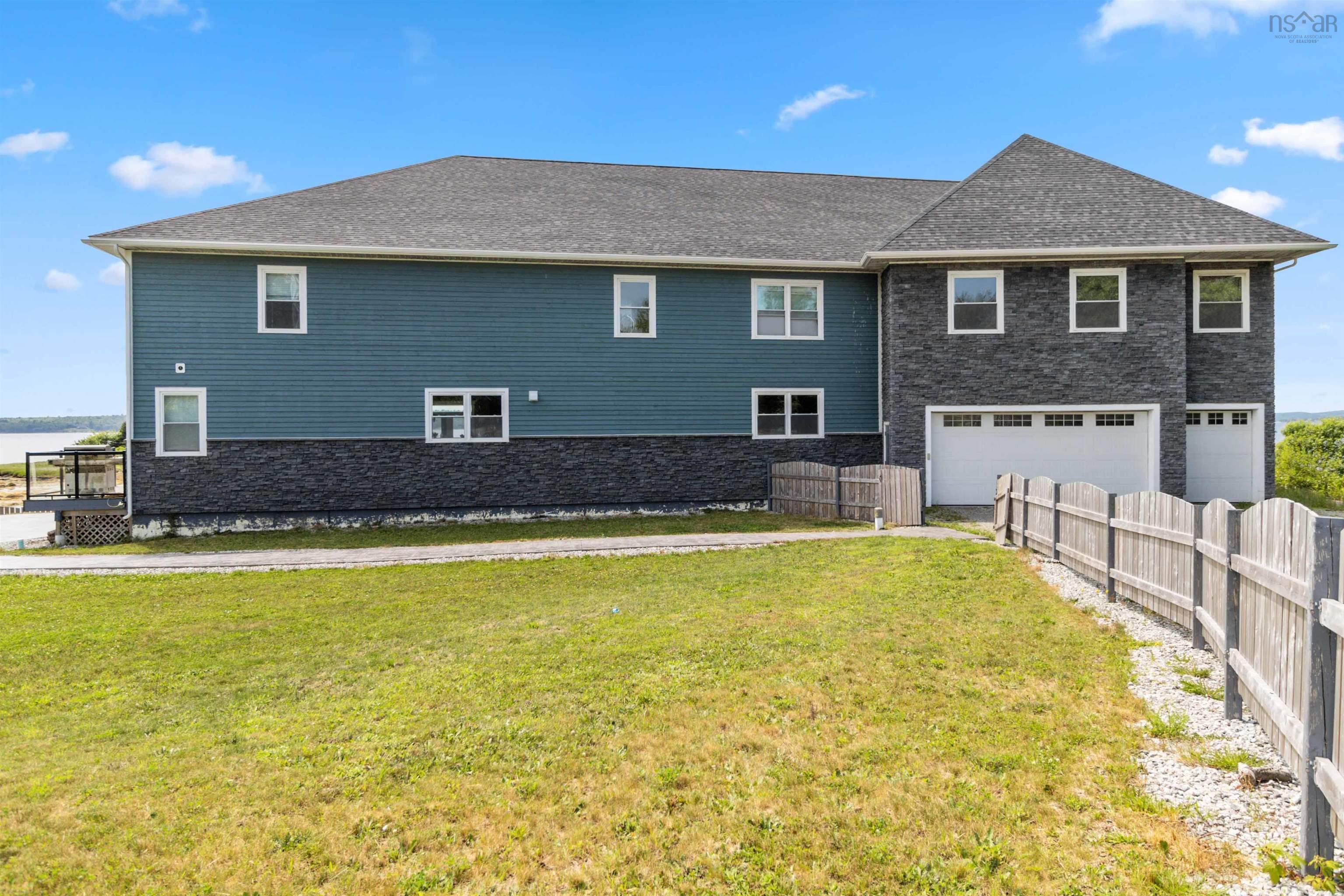 $1,295,000.00: 1112 Sandy Point Road, Sandy Point