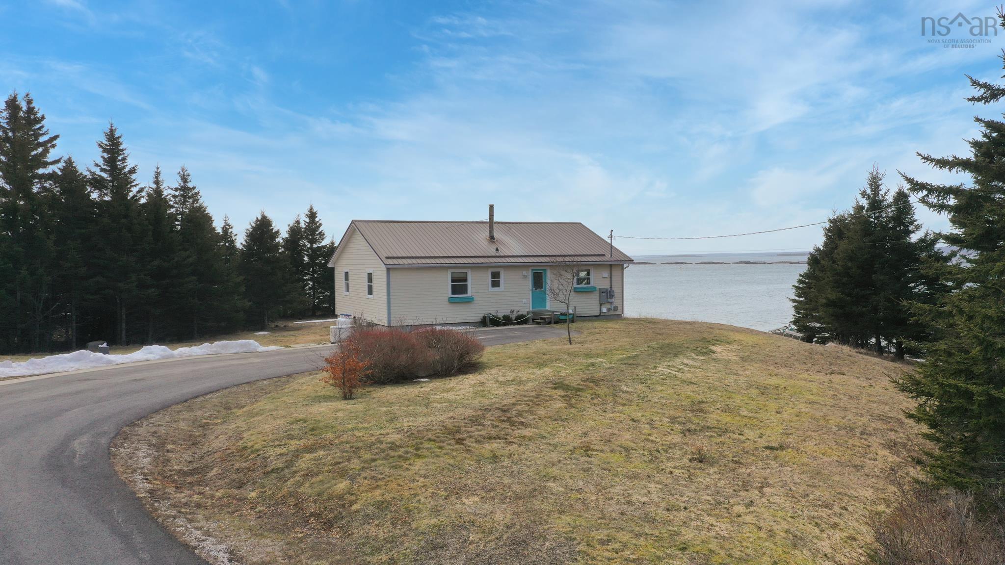 $434,000.00: 29 Slipway Road, West Green Harbour