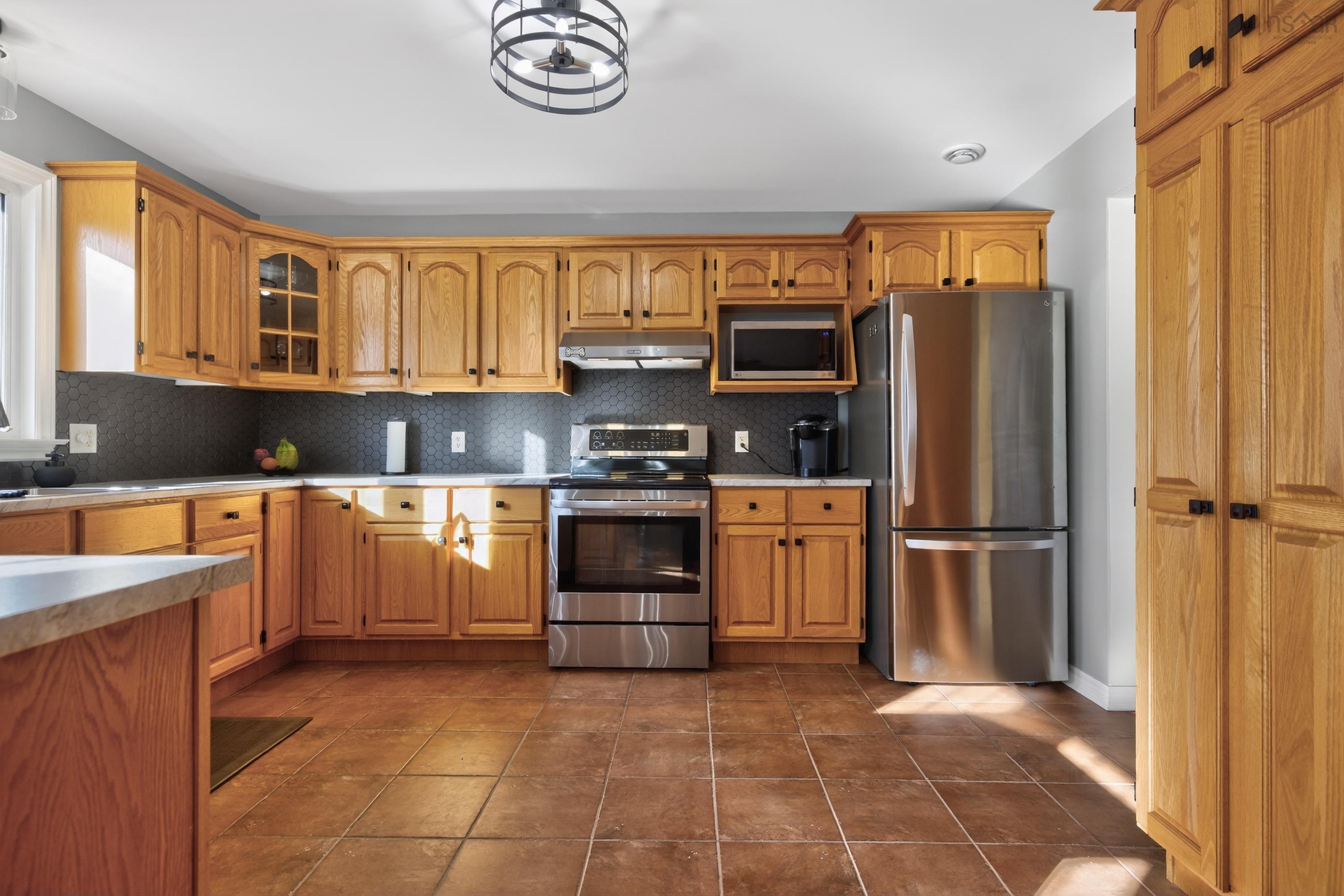 $739,900.00: 6 Caytyon Court, Dartmouth