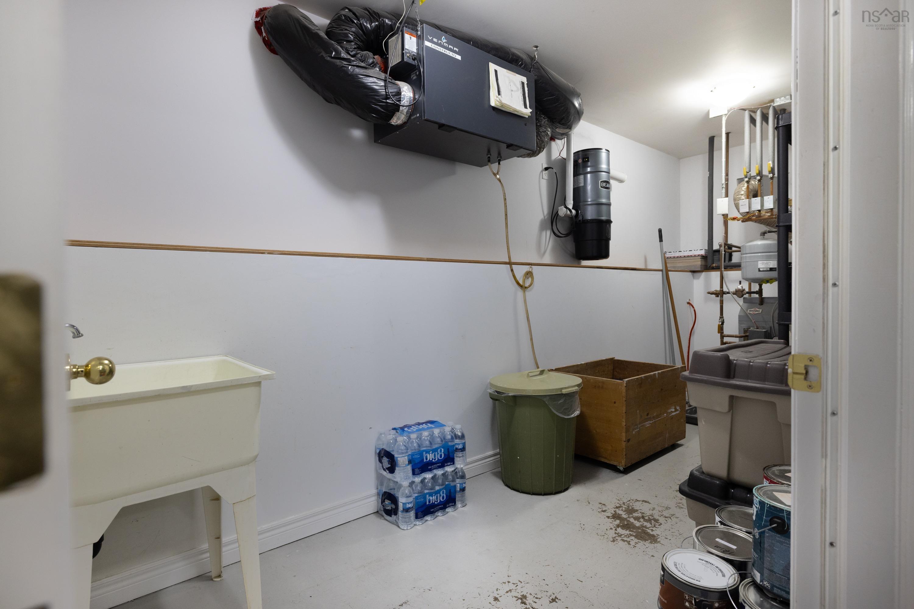 $739,900.00: 6 Caytyon Court, Dartmouth