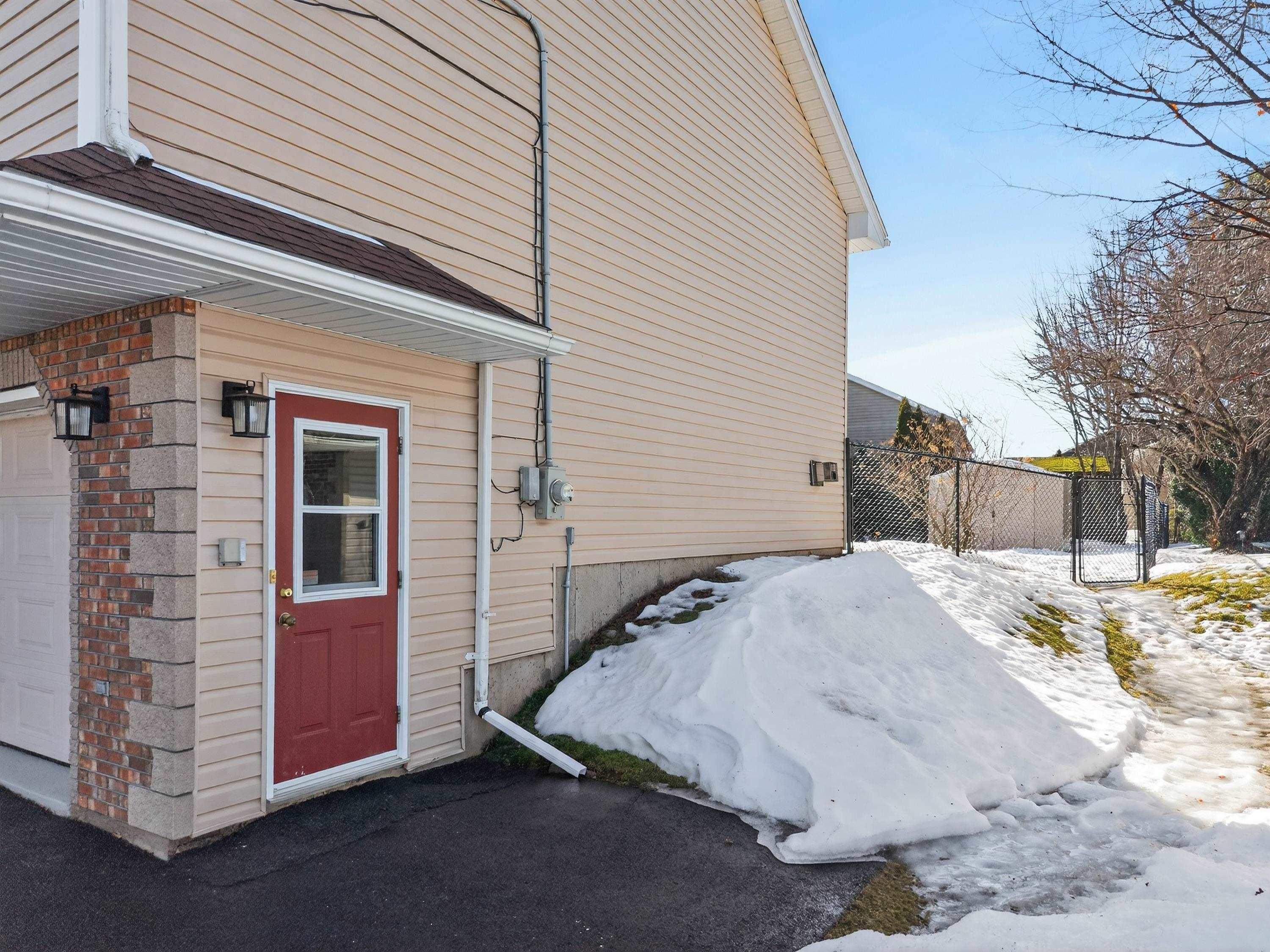 $739,900.00: 6 Caytyon Court, Dartmouth
