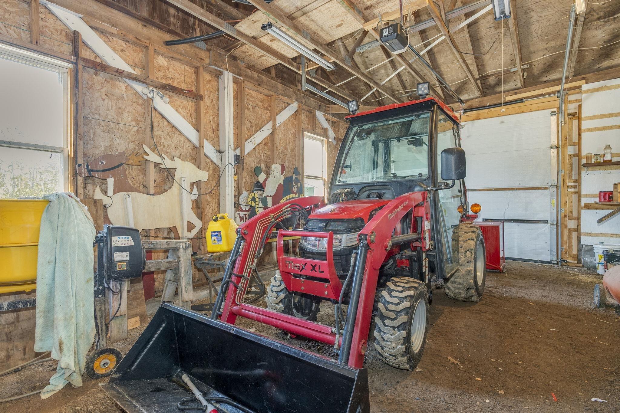 $300,000.00: 7966 Highway 10, Nictaux South