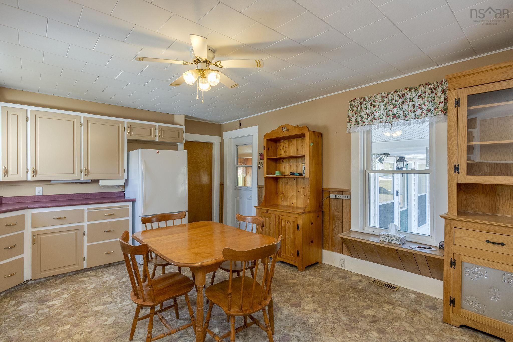 $300,000.00: 7966 Highway 10, Nictaux South