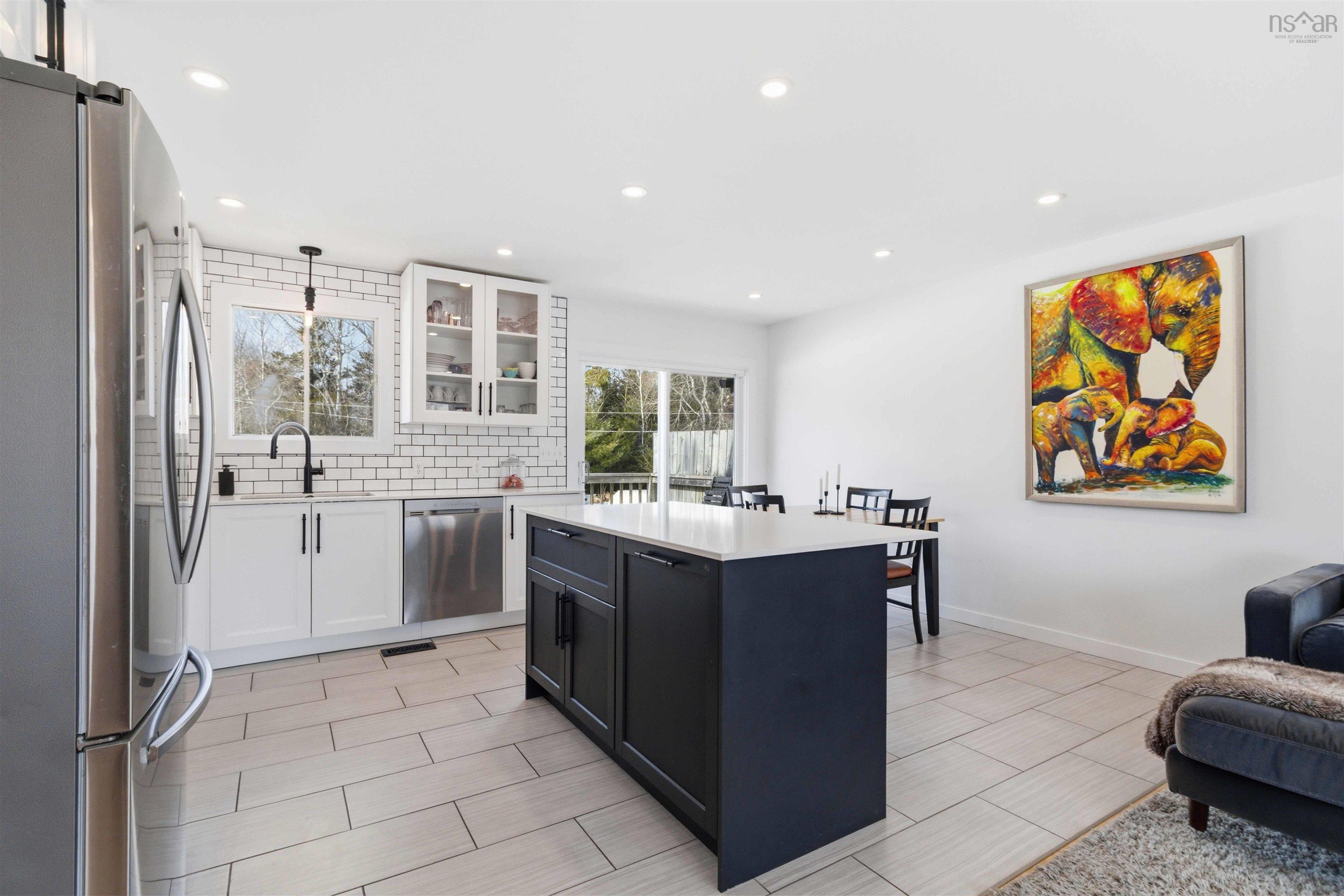 $549,900.00: 18 Charleswood Drive, Windsor Junction