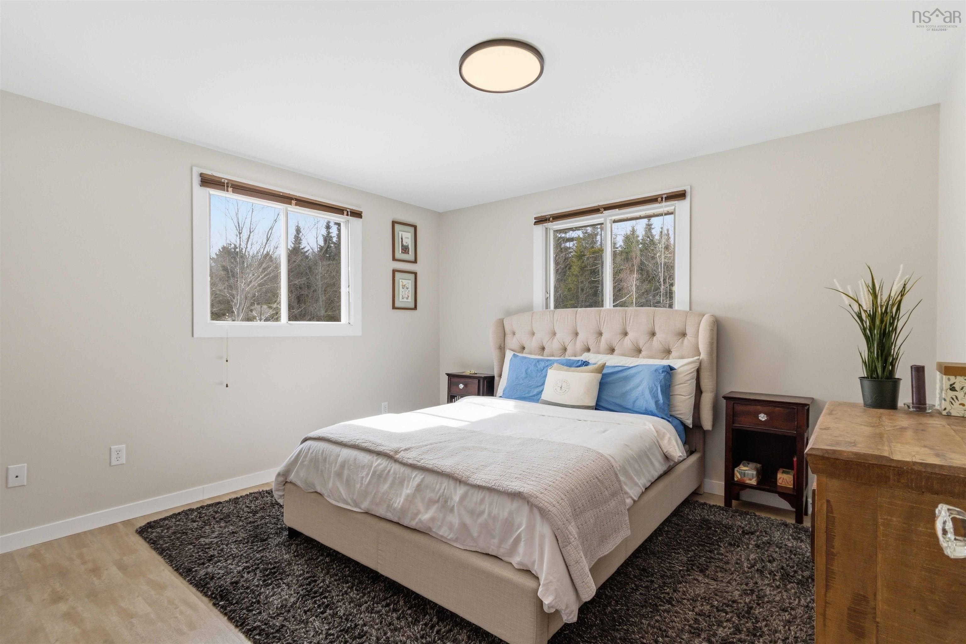 $549,900.00: 18 Charleswood Drive, Windsor Junction