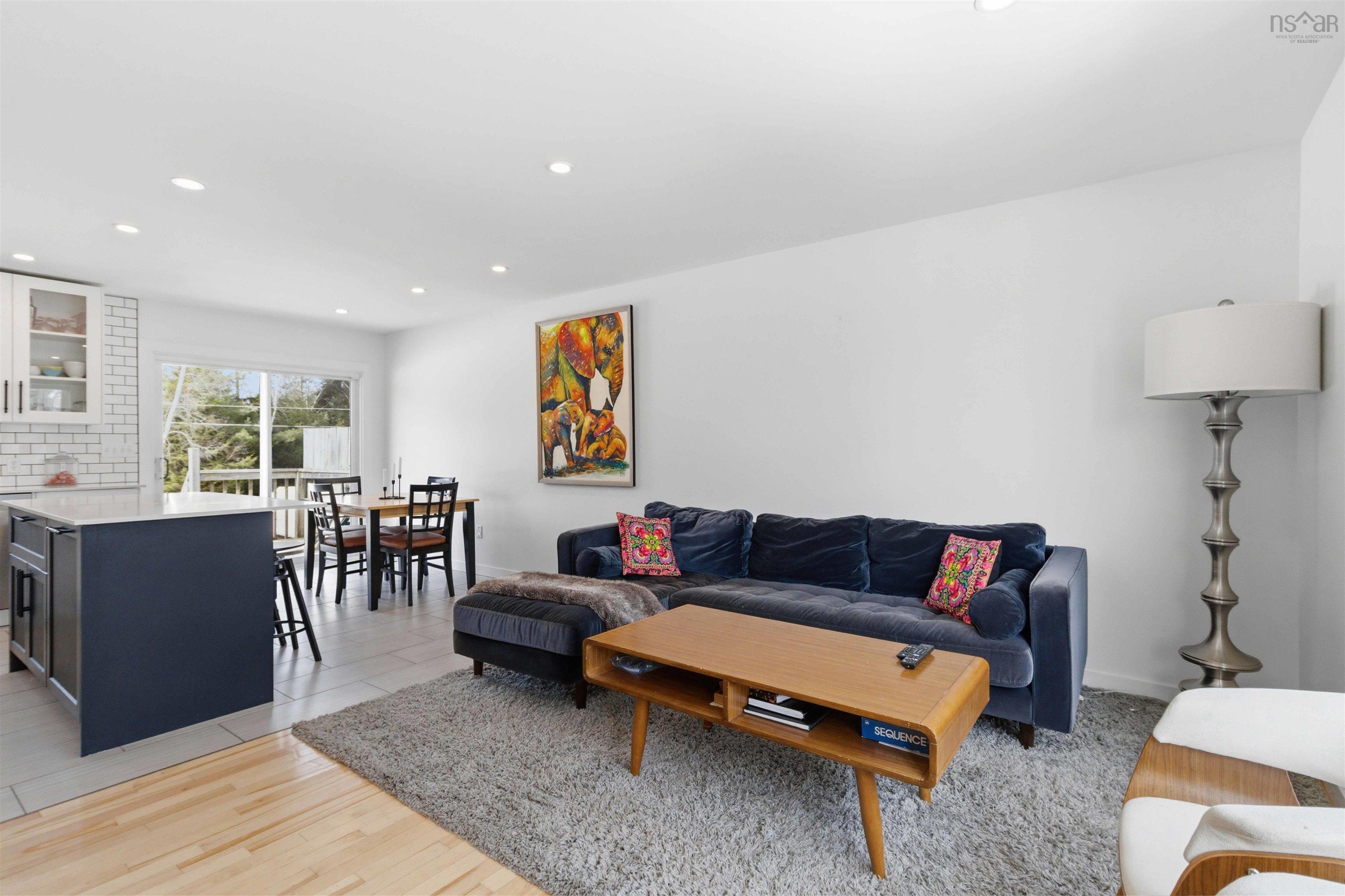 $549,900.00: 18 Charleswood Drive, Windsor Junction