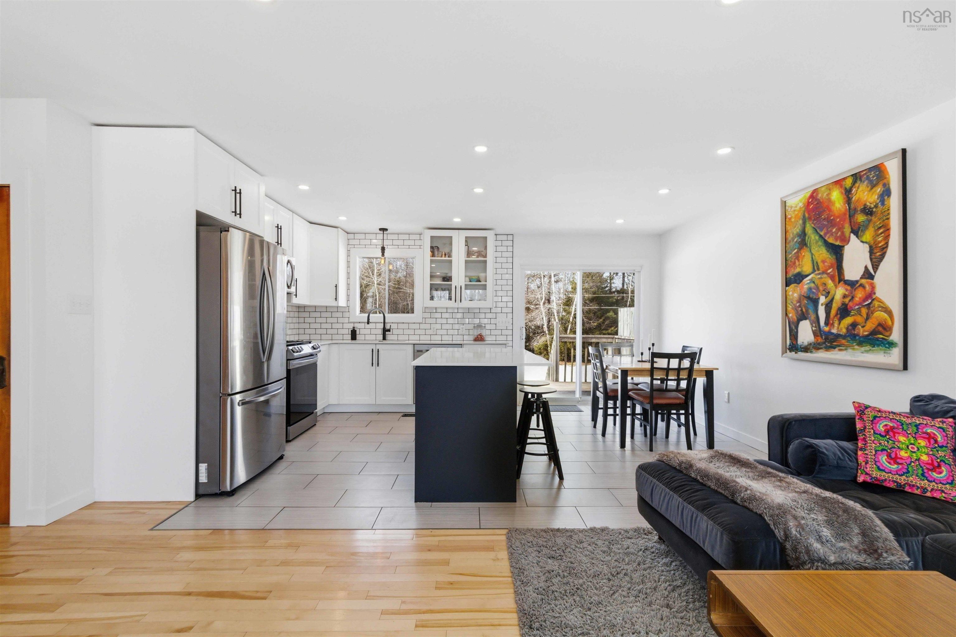 $549,900.00: 18 Charleswood Drive, Windsor Junction