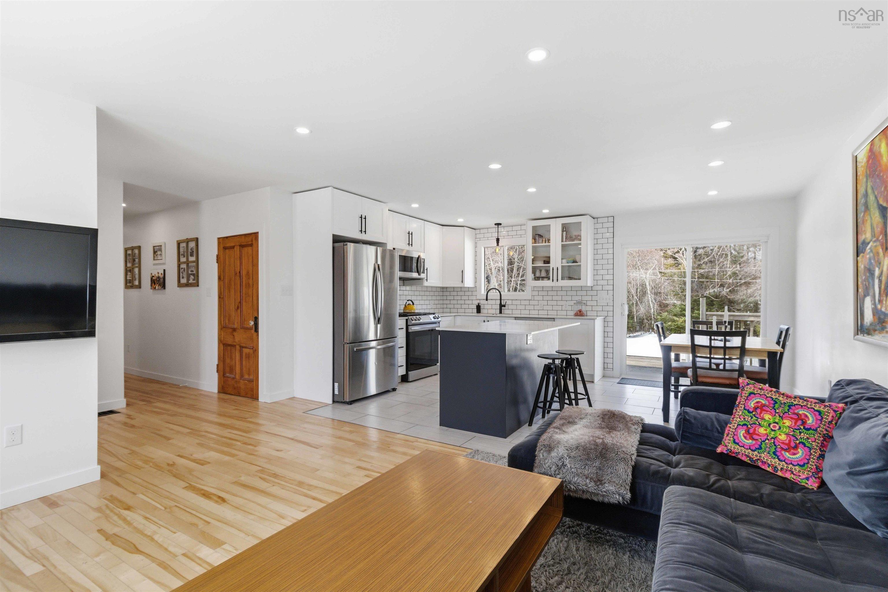 $549,900.00: 18 Charleswood Drive, Windsor Junction