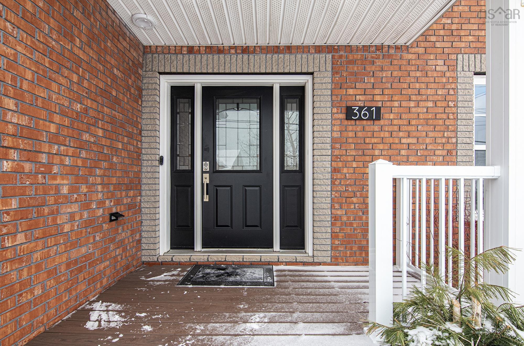 $885,000.00: 361 Portland Hills Drive, Dartmouth