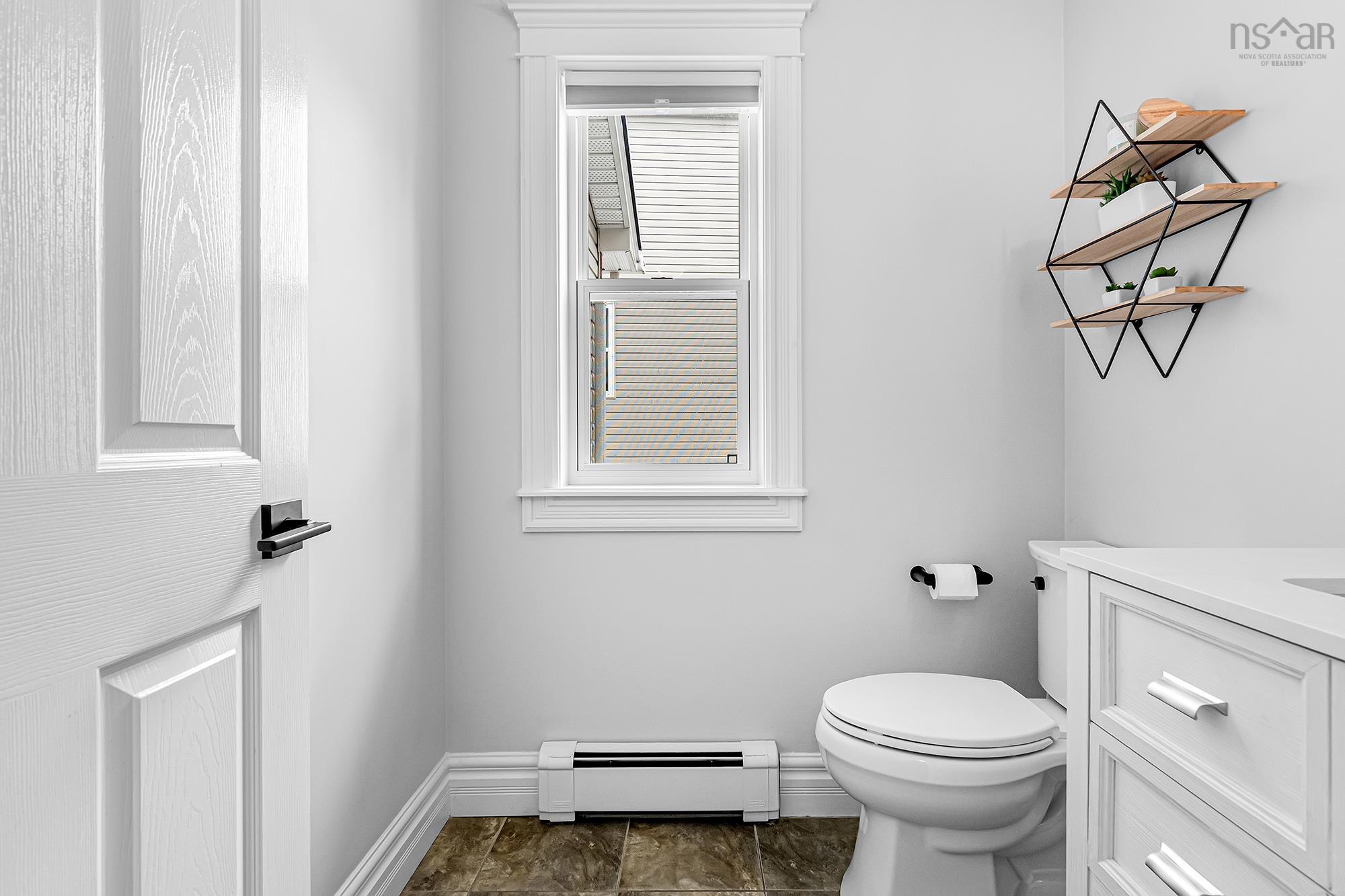 $885,000.00: 361 Portland Hills Drive, Dartmouth