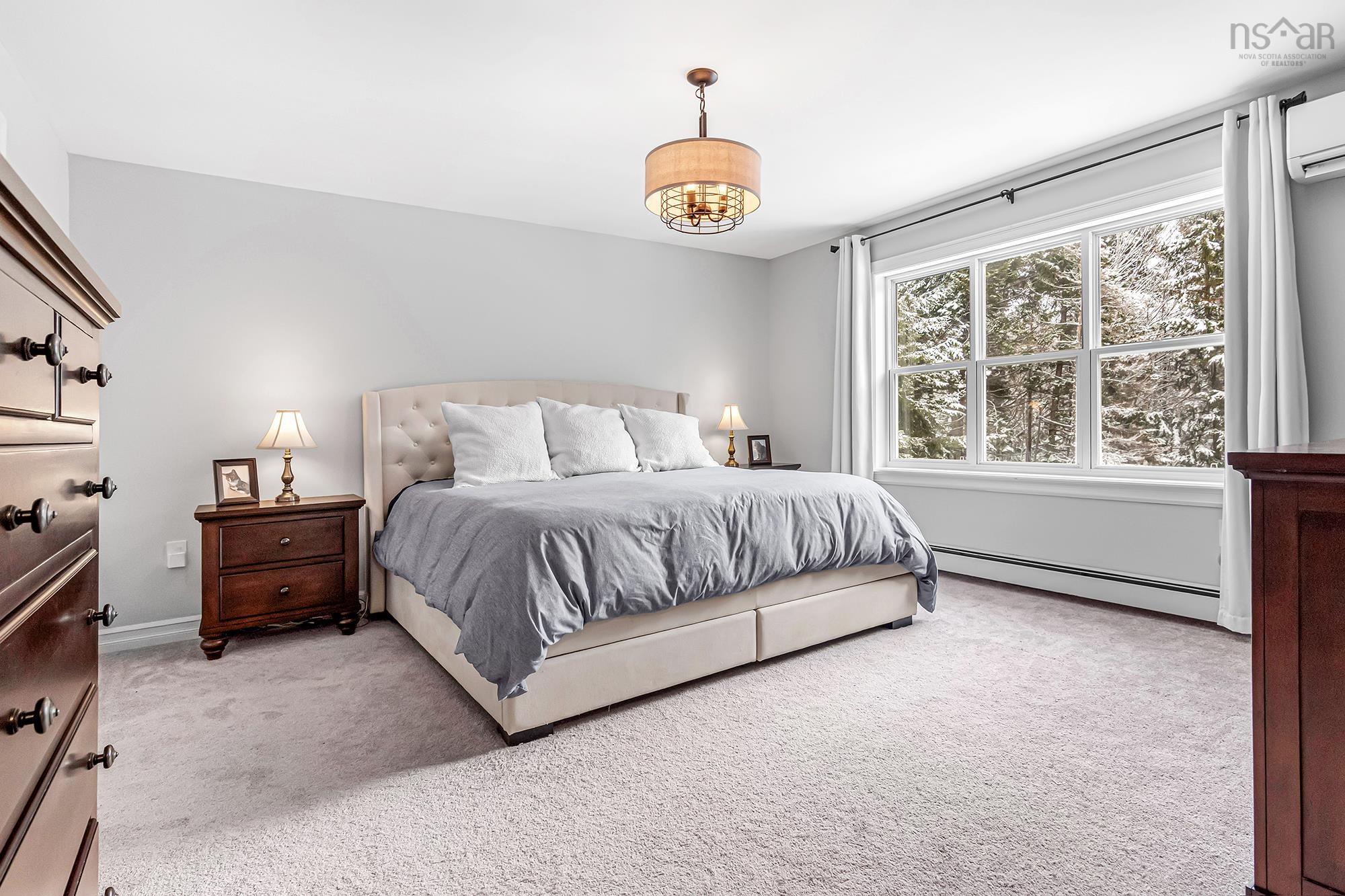 $885,000.00: 361 Portland Hills Drive, Dartmouth