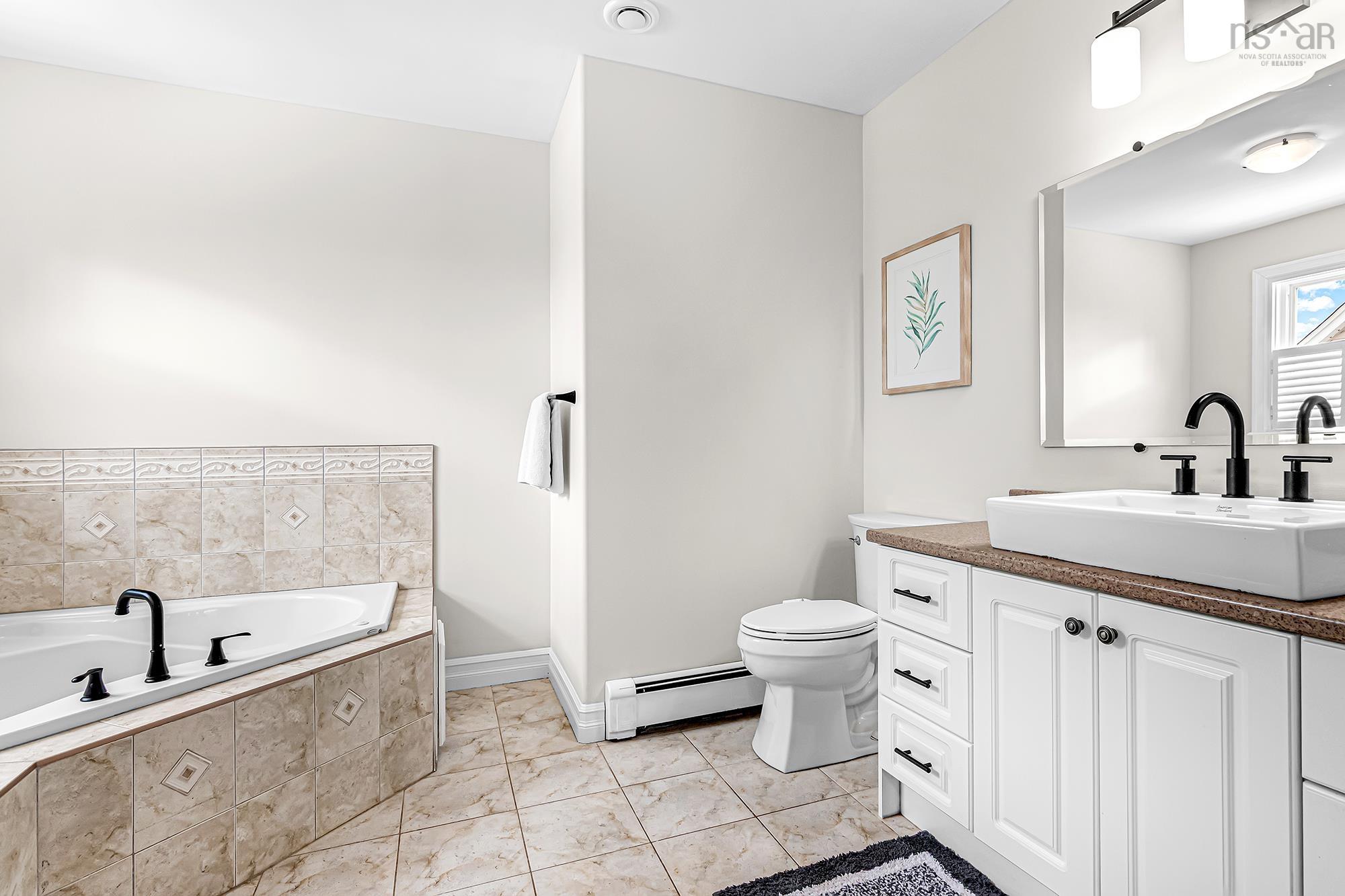 $885,000.00: 361 Portland Hills Drive, Dartmouth