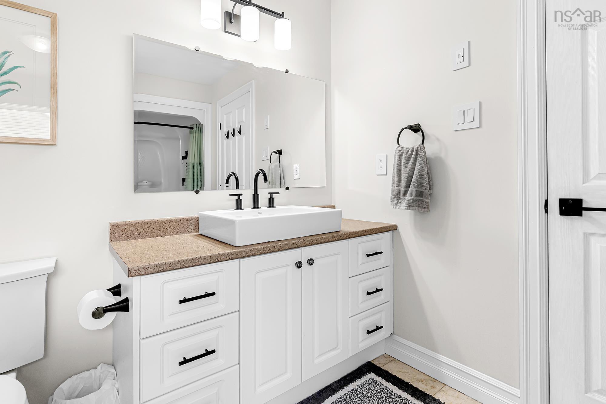 $885,000.00: 361 Portland Hills Drive, Dartmouth