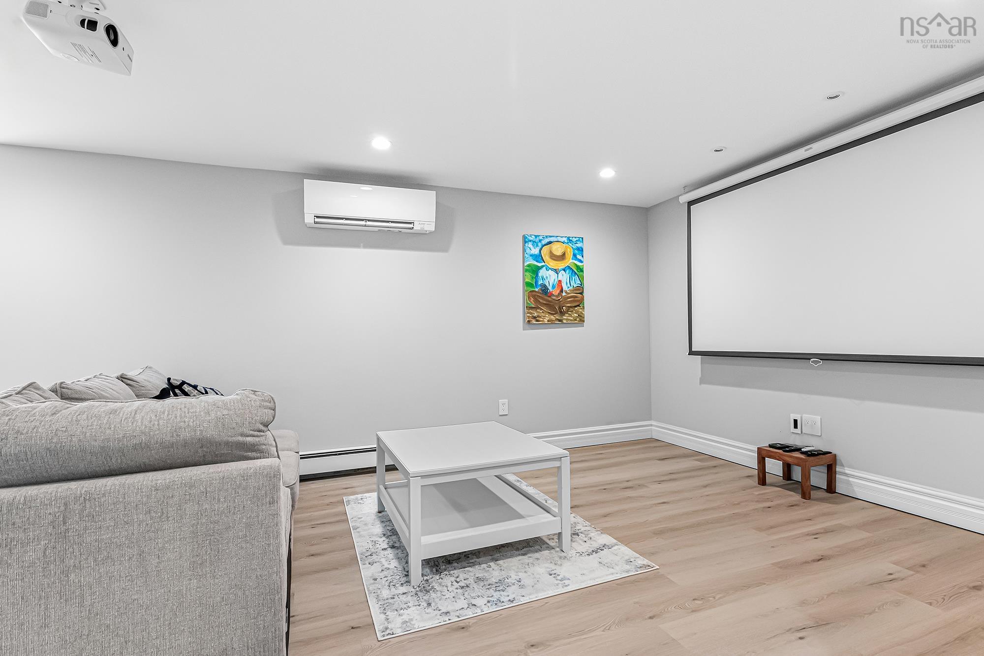 $885,000.00: 361 Portland Hills Drive, Dartmouth