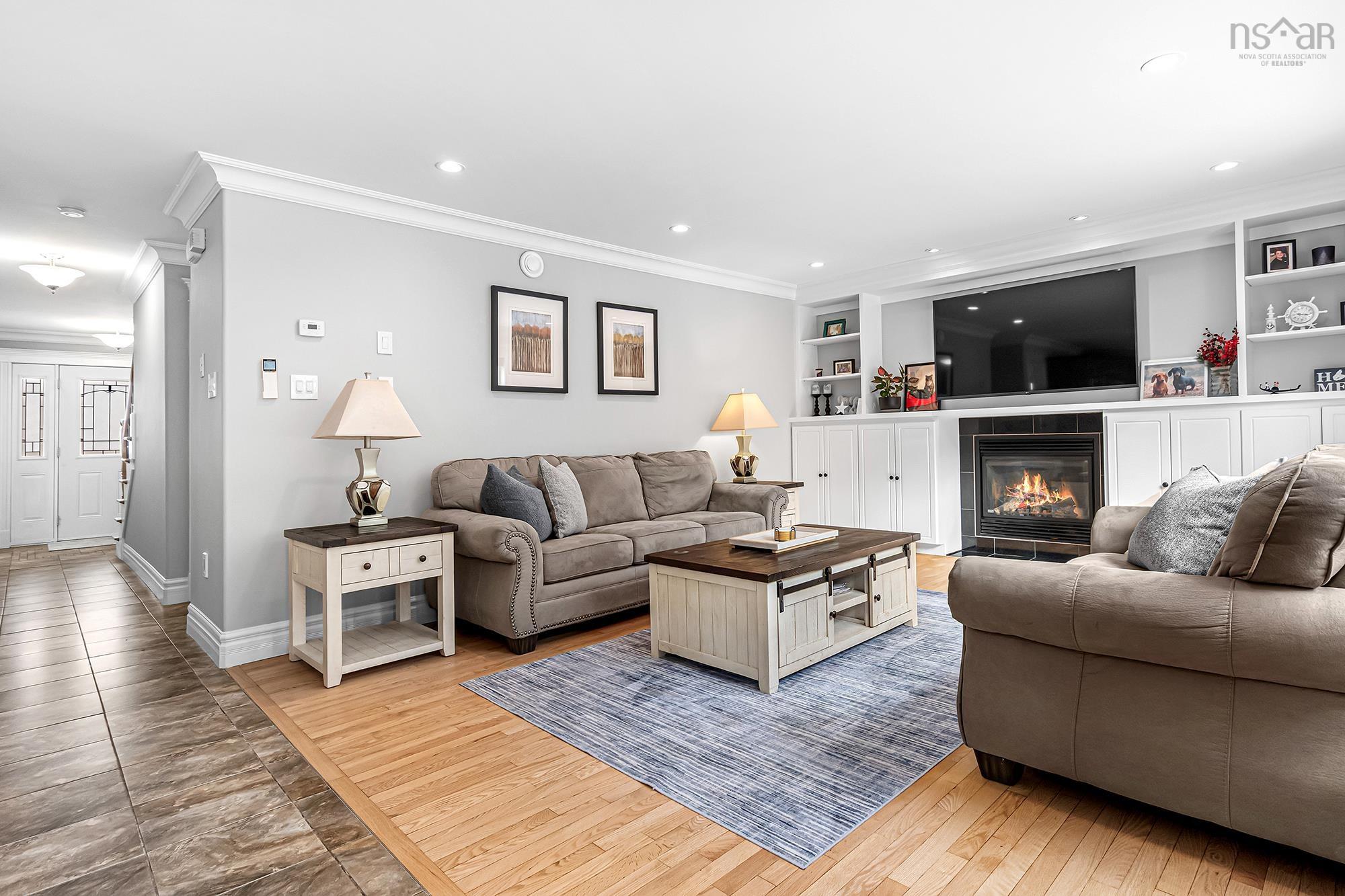 $885,000.00: 361 Portland Hills Drive, Dartmouth