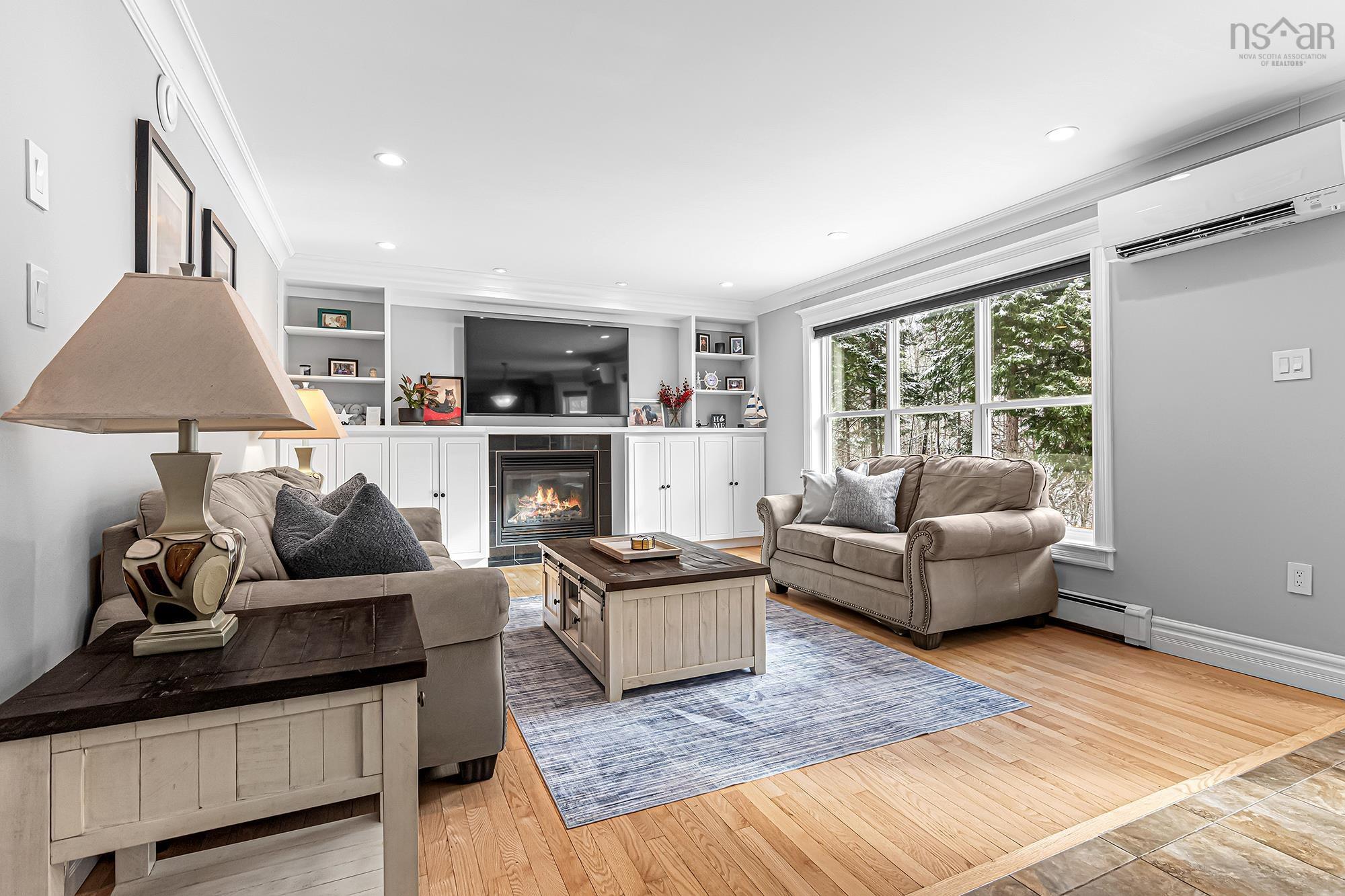 $885,000.00: 361 Portland Hills Drive, Dartmouth