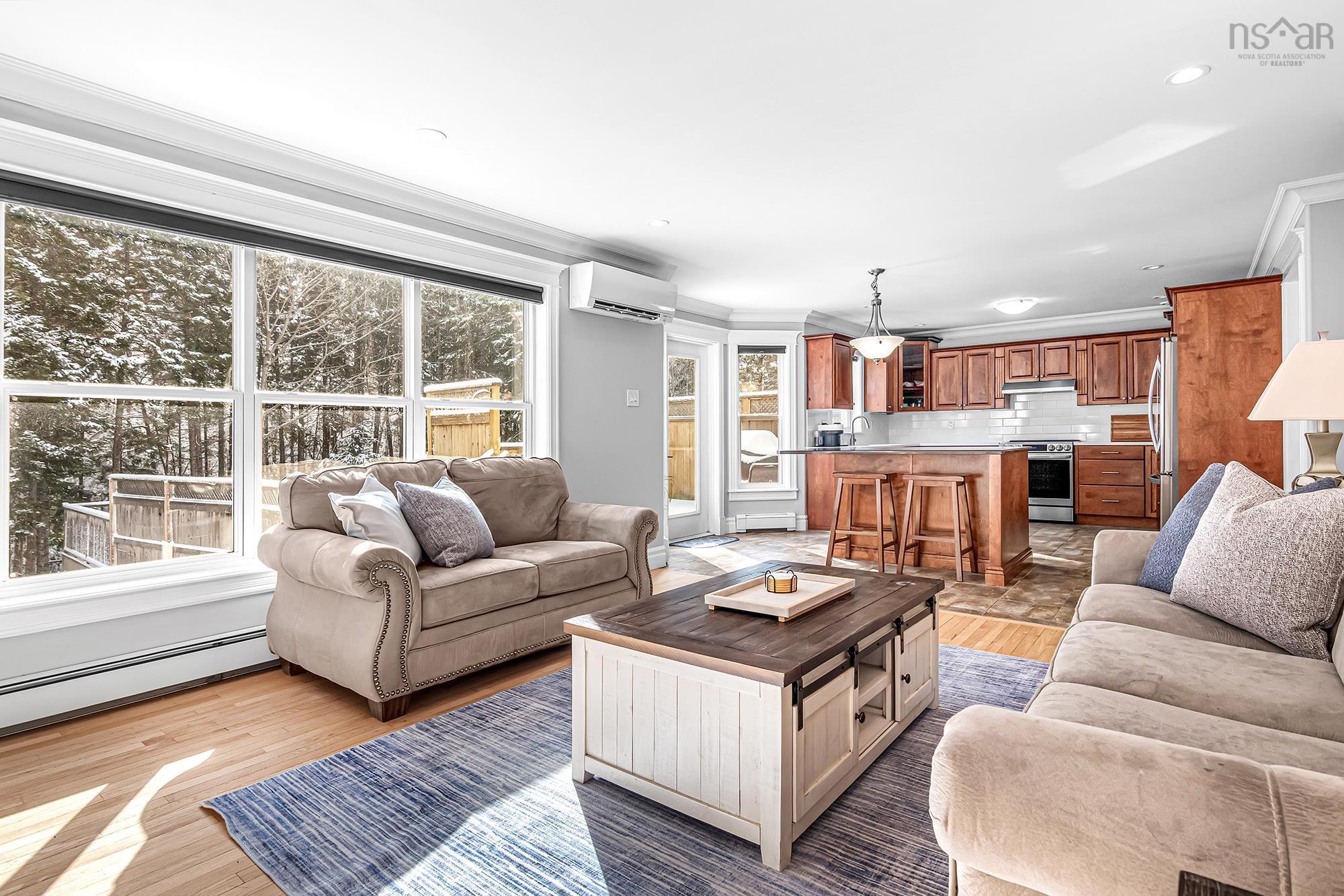 $885,000.00: 361 Portland Hills Drive, Dartmouth