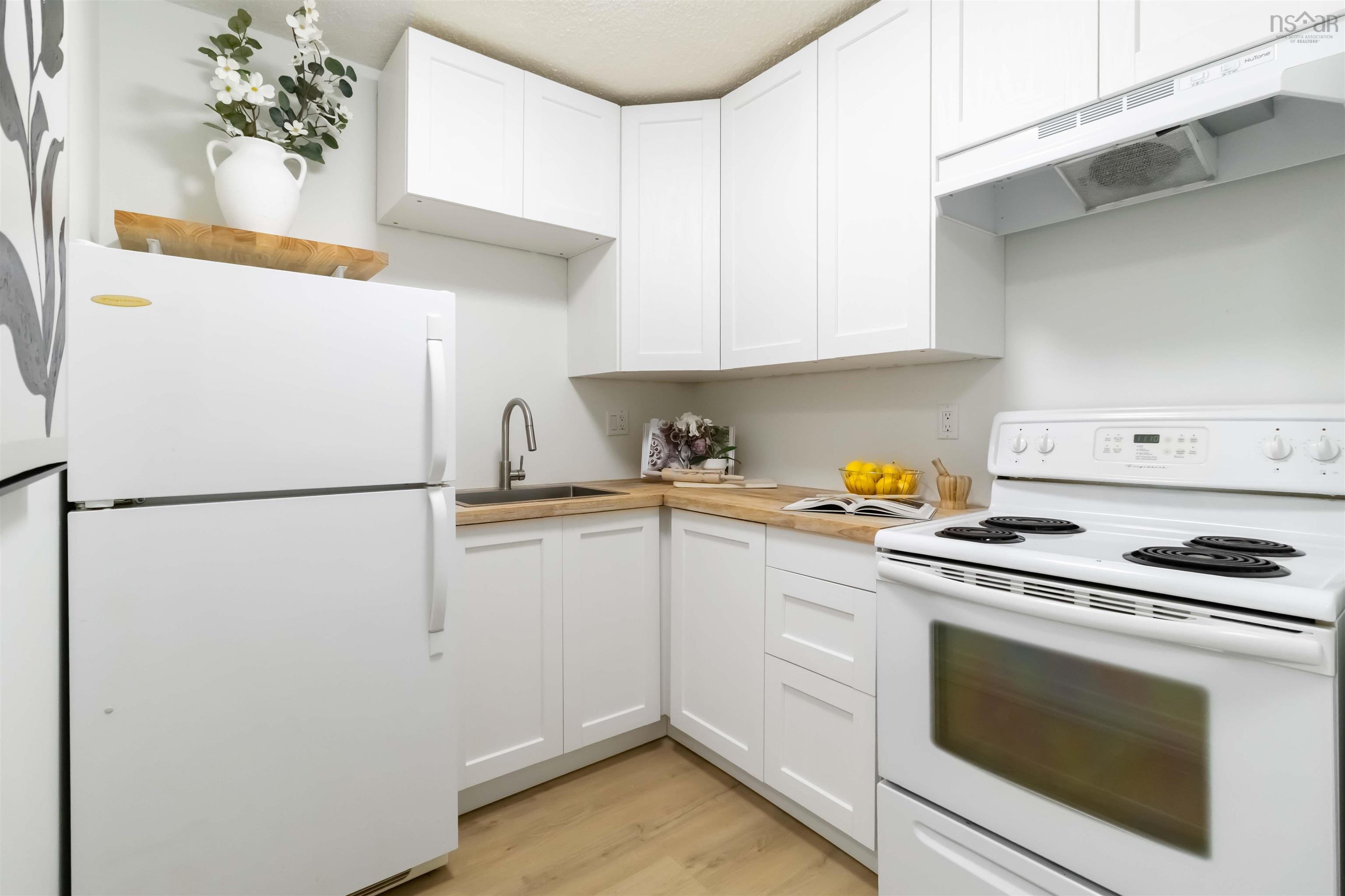 $275,000.00: 1105 5572 North Ridge Road, Halifax