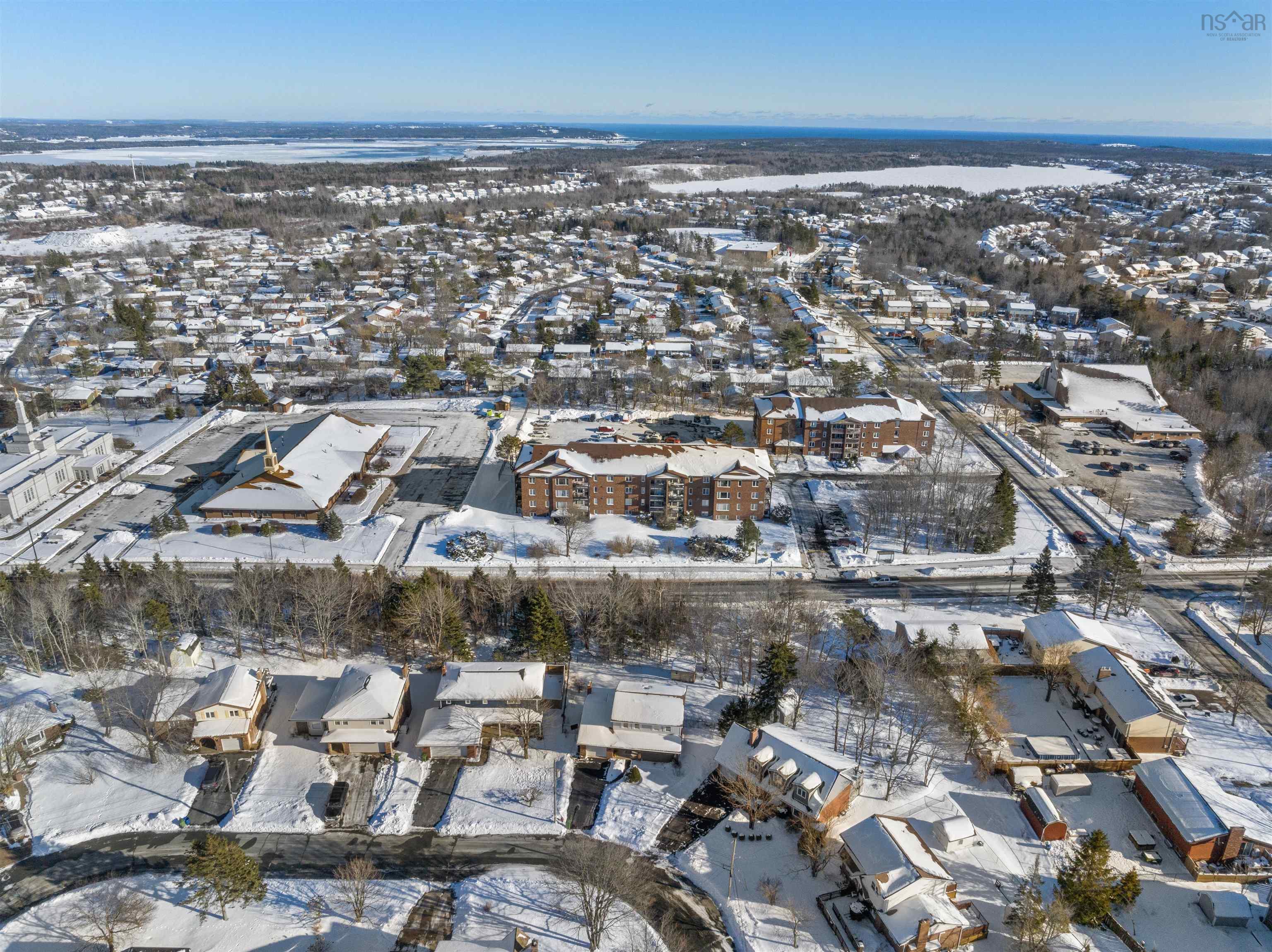 $359,900.00: 410 64 Cumberland Drive, Dartmouth