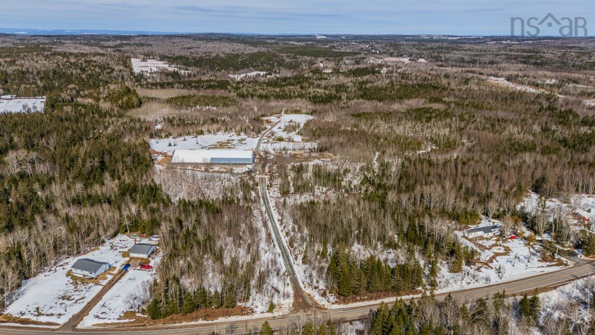 $699,999.00: 1554 PLEASANT VALLEY Road, Pleasant Valley