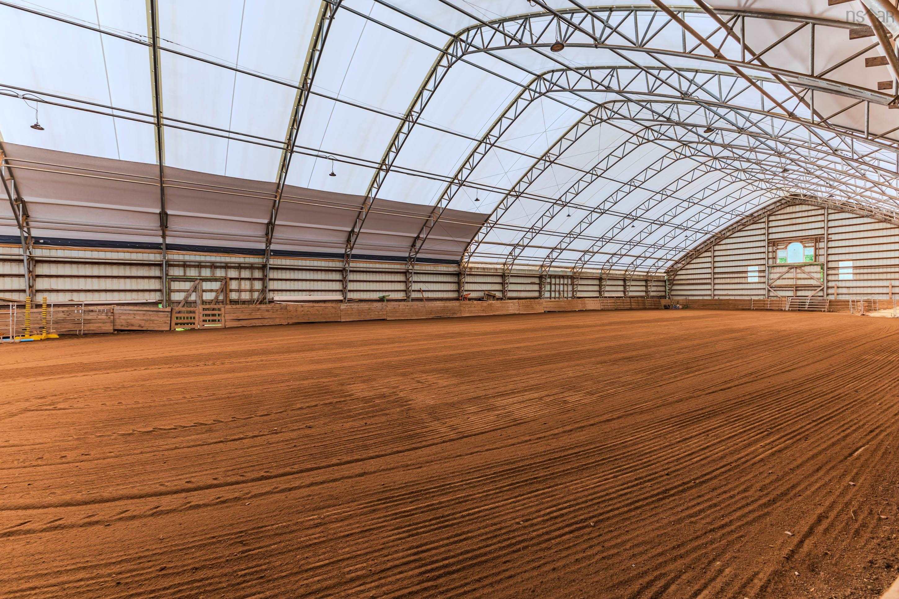 $699,999.00: 1554 PLEASANT VALLEY Road, Pleasant Valley