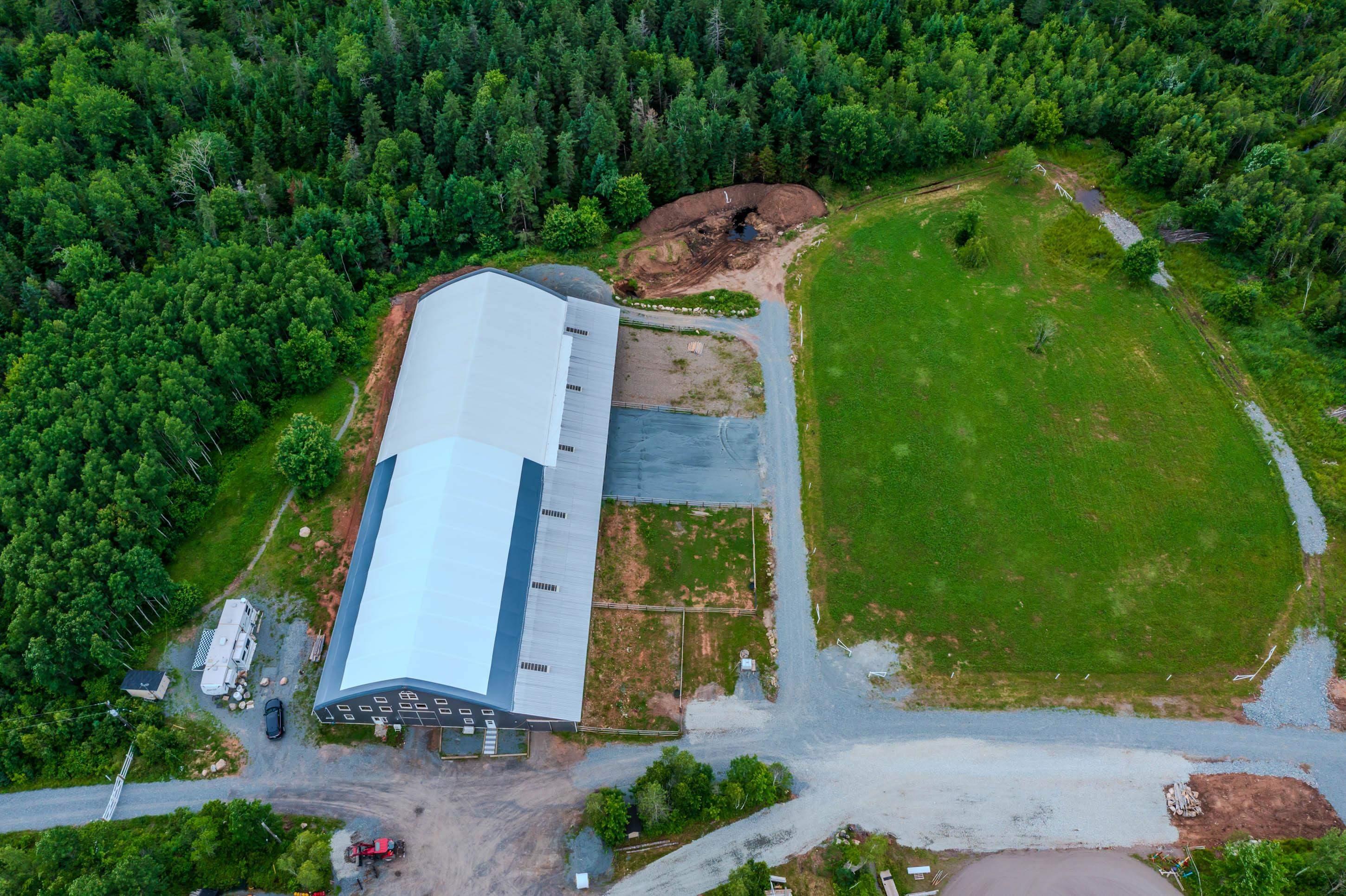 $699,999.00: 1554 PLEASANT VALLEY Road, Pleasant Valley