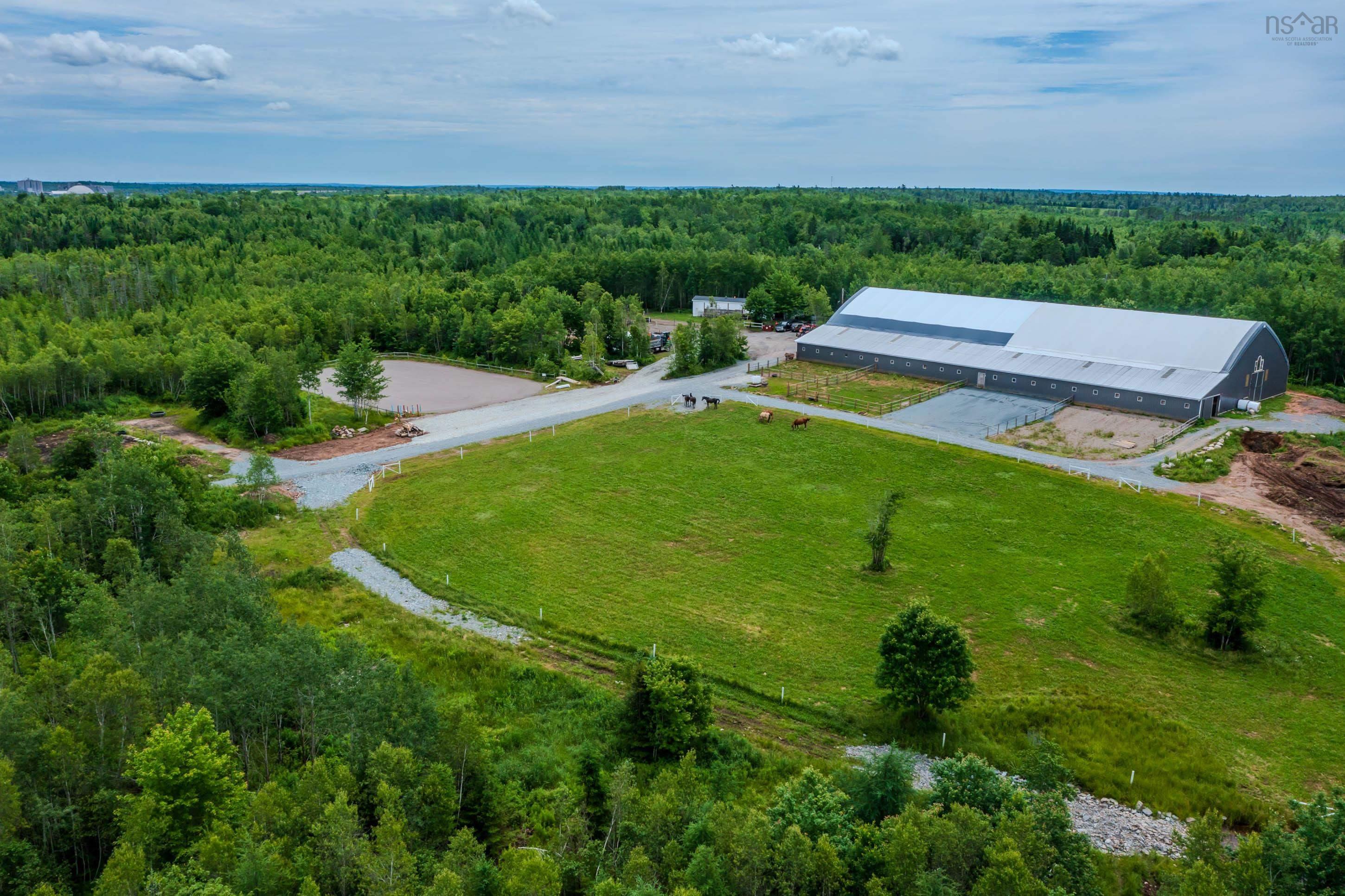 $699,999.00: 1554 PLEASANT VALLEY Road, Pleasant Valley