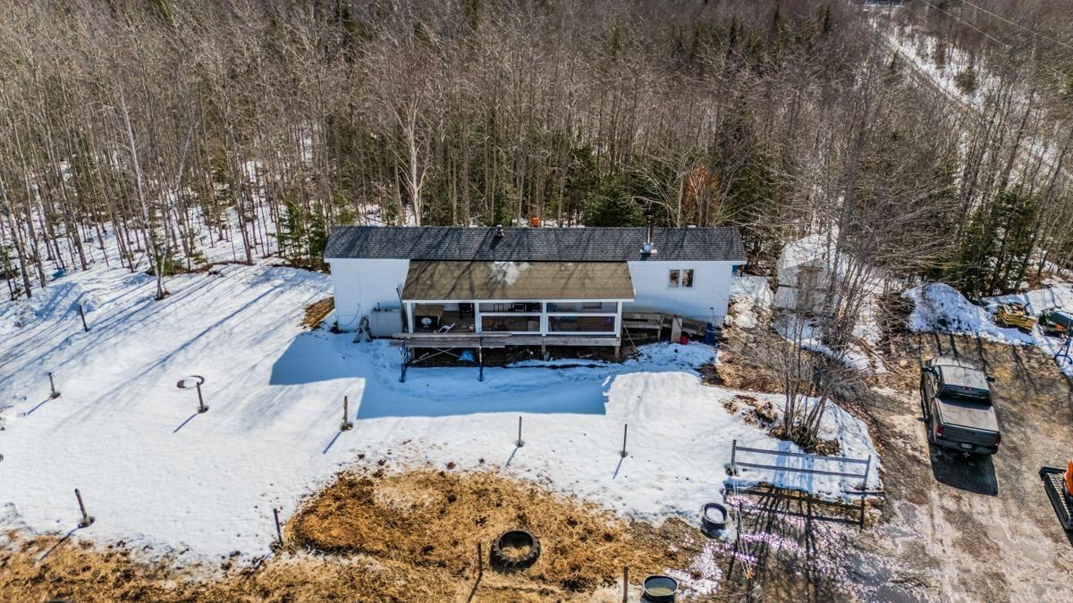 $699,999.00: 1554 PLEASANT VALLEY Road, Pleasant Valley