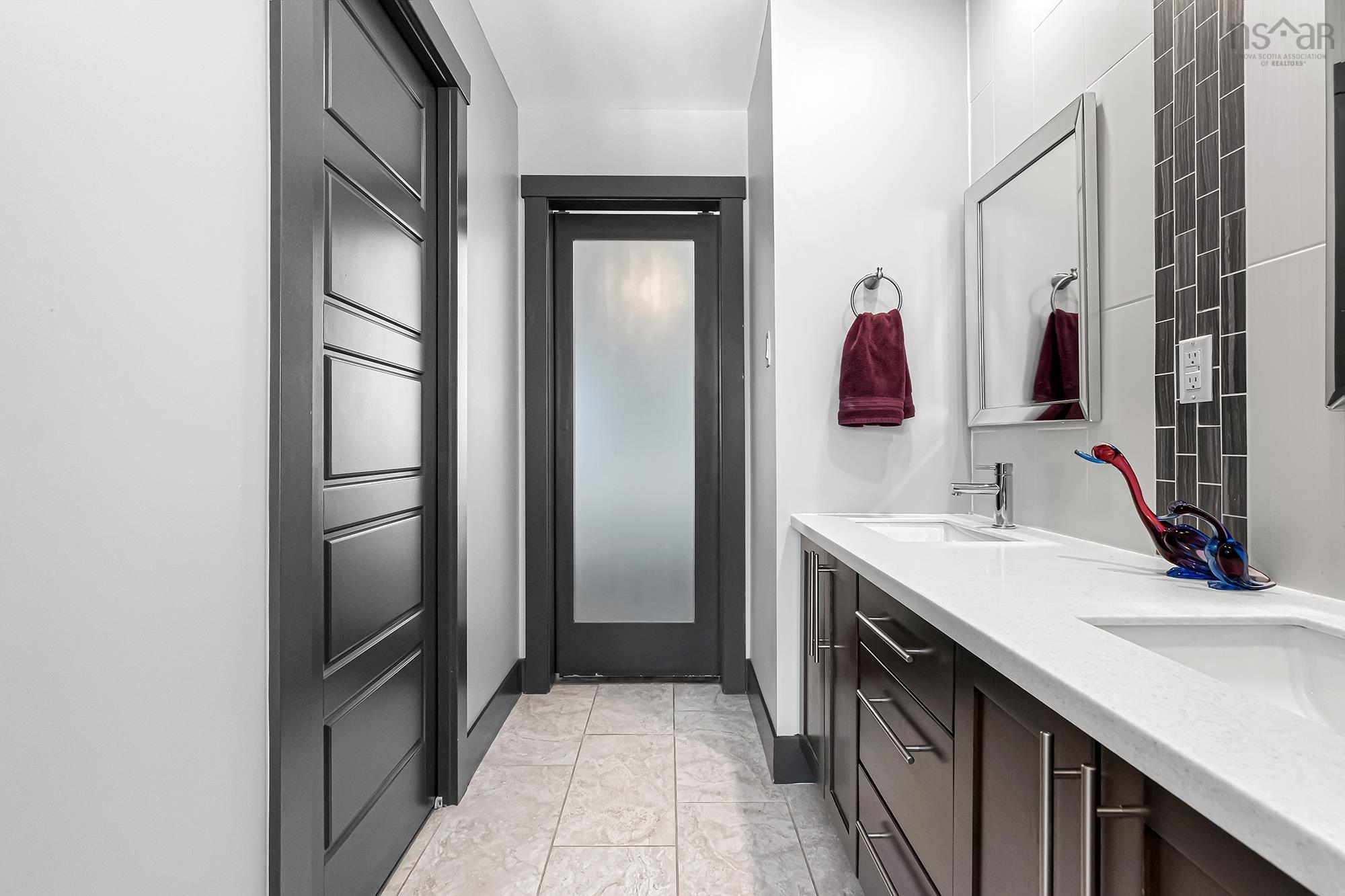 $879,900.00: 266 Kernwood Drive, Middle Sackville