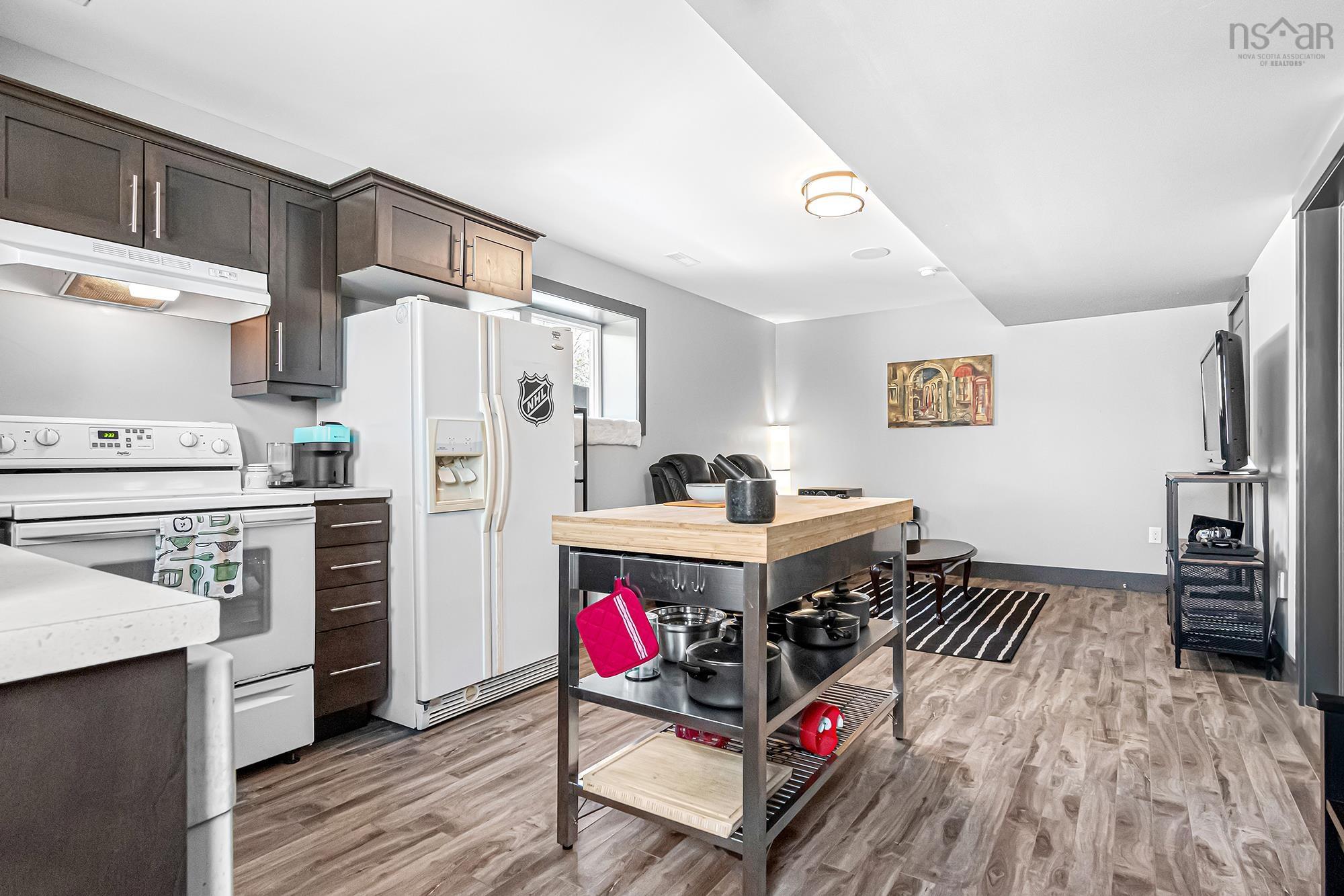 $879,900.00: 266 Kernwood Drive, Middle Sackville