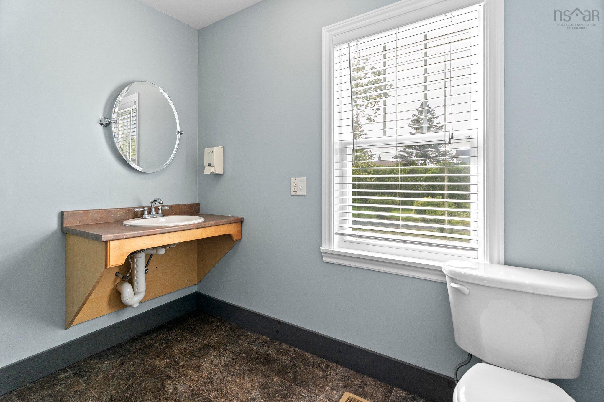 $445,000.00: 1470 Main Road, Eastern Passage