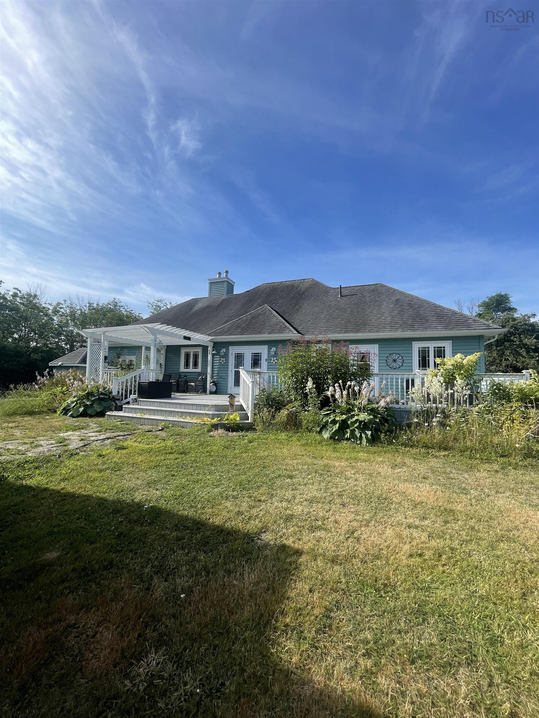 $539,000.00: 4620 103 Highway, Jordan Falls