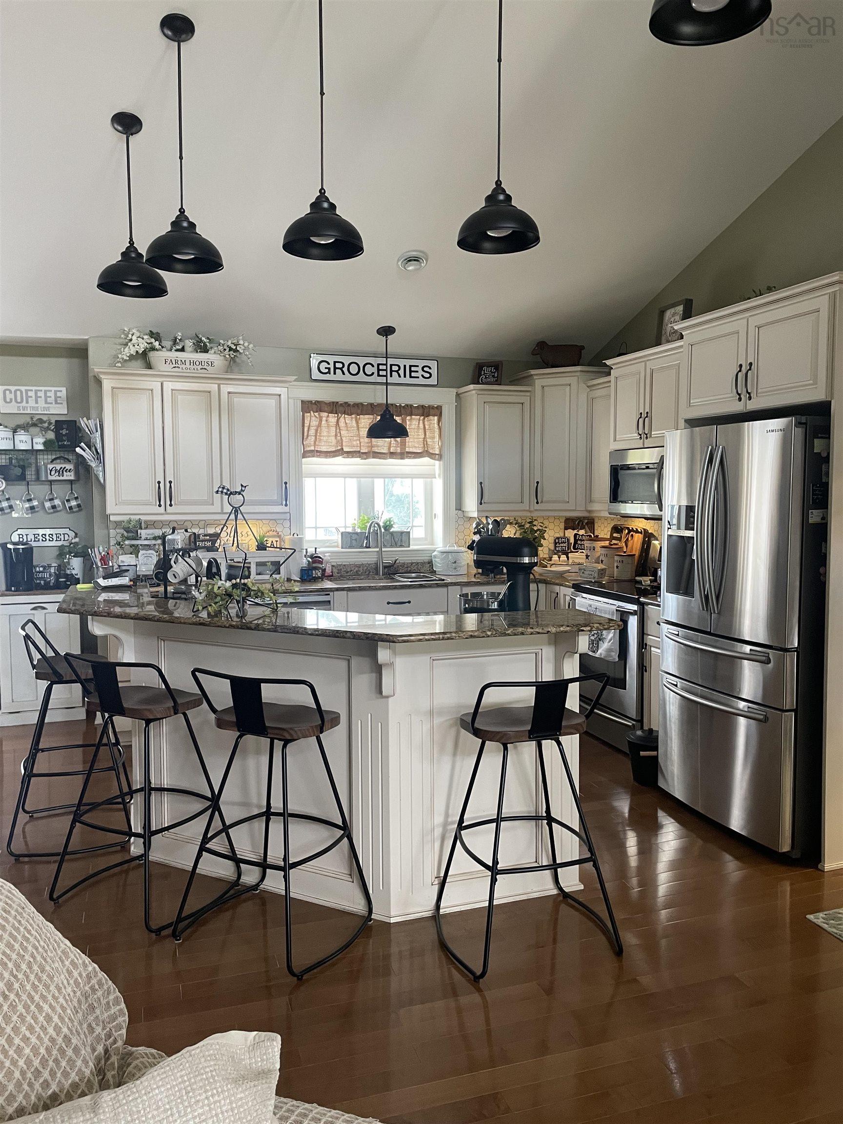 $539,000.00: 4620 103 Highway, Jordan Falls