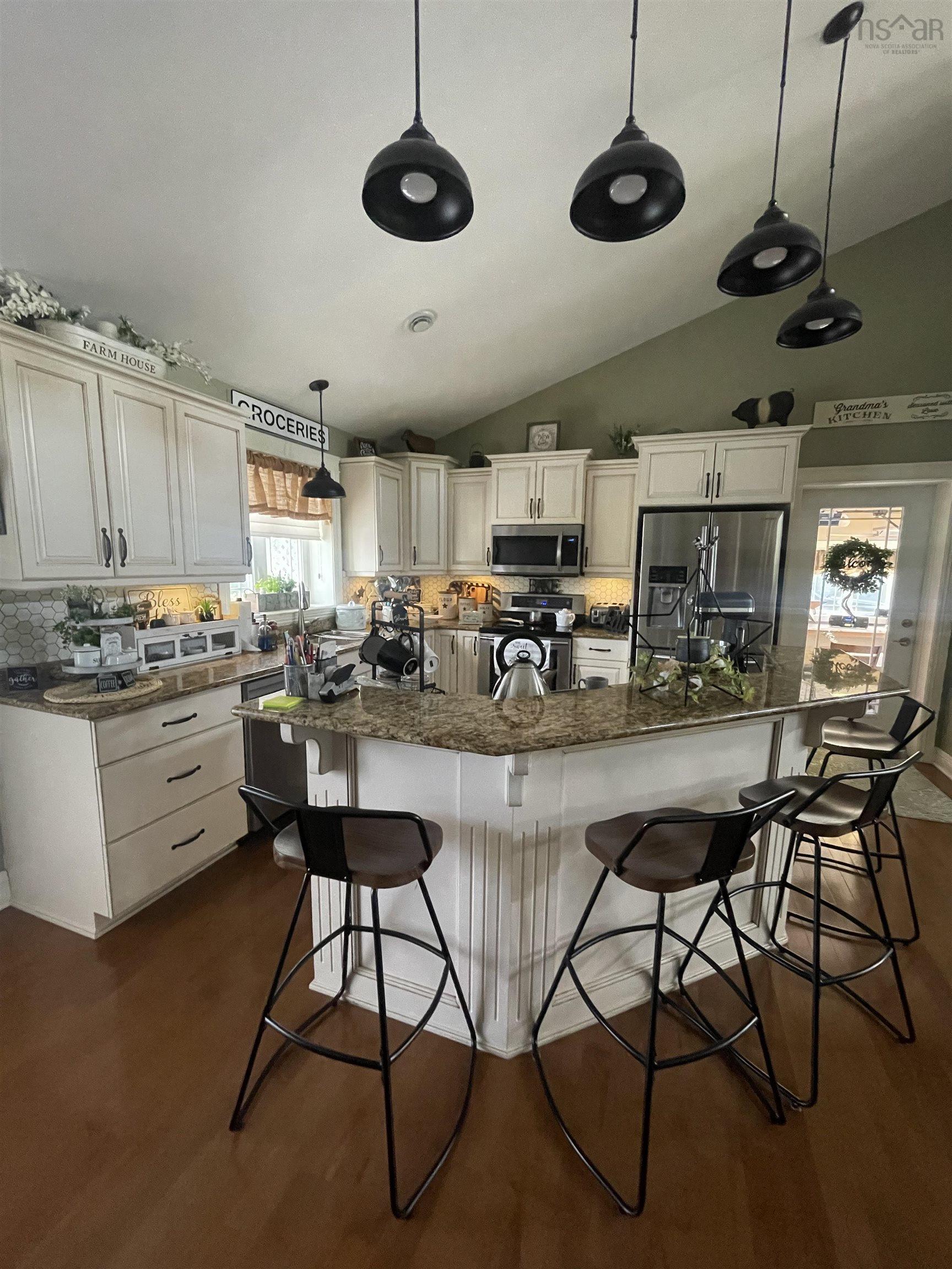 $539,000.00: 4620 103 Highway, Jordan Falls