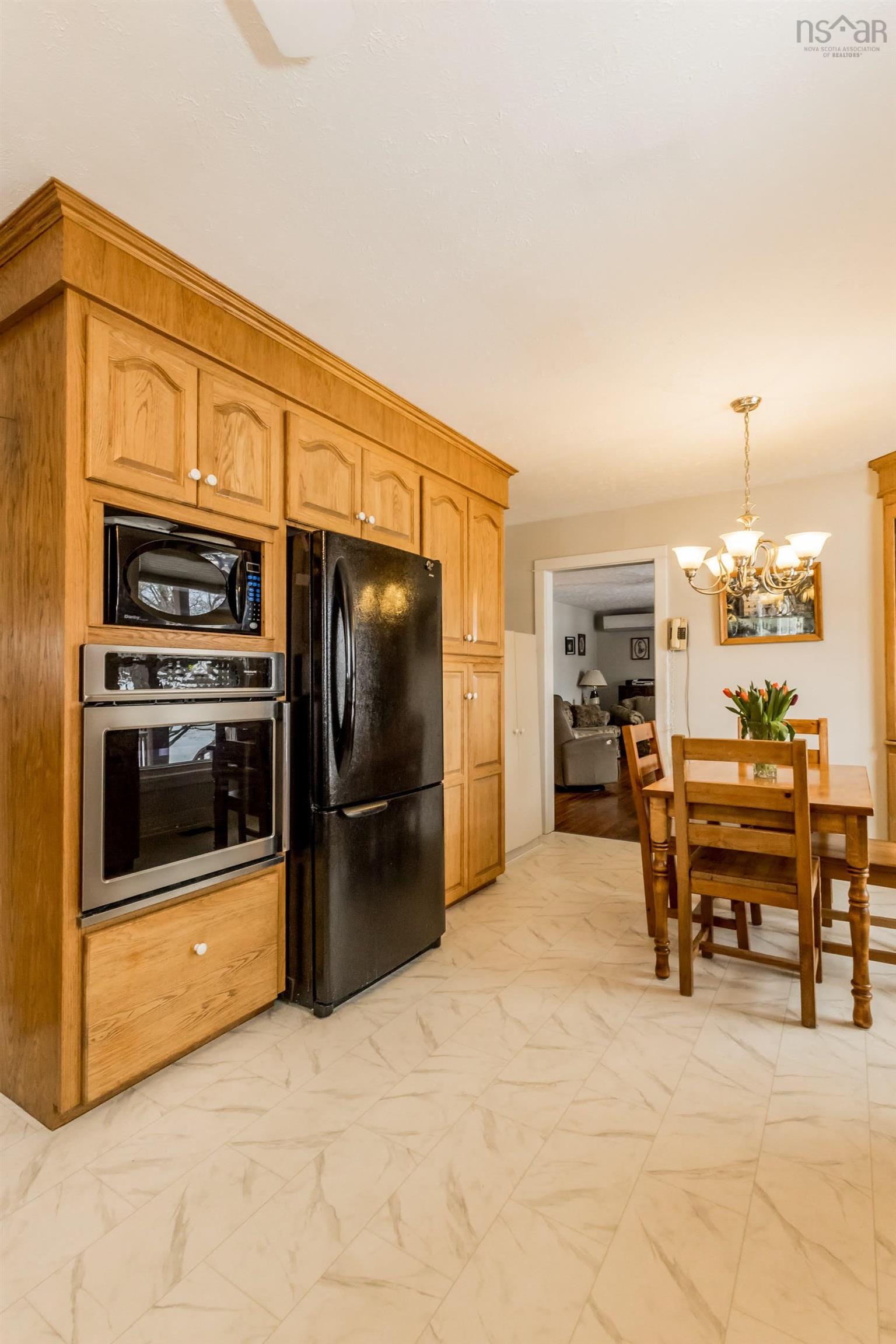 $499,900.00: 581 Highway 360, Somerset