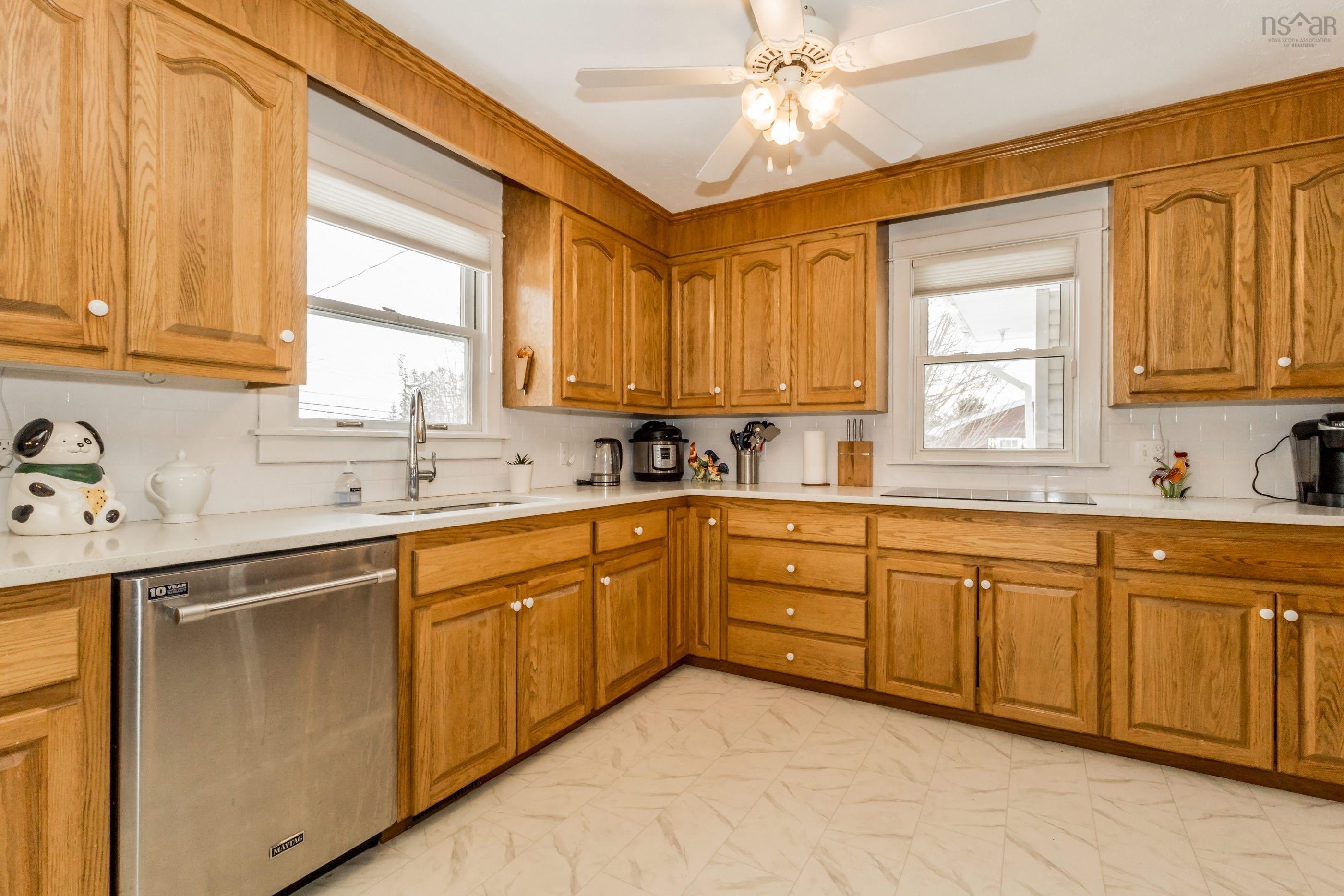 $499,900.00: 581 Highway 360, Somerset