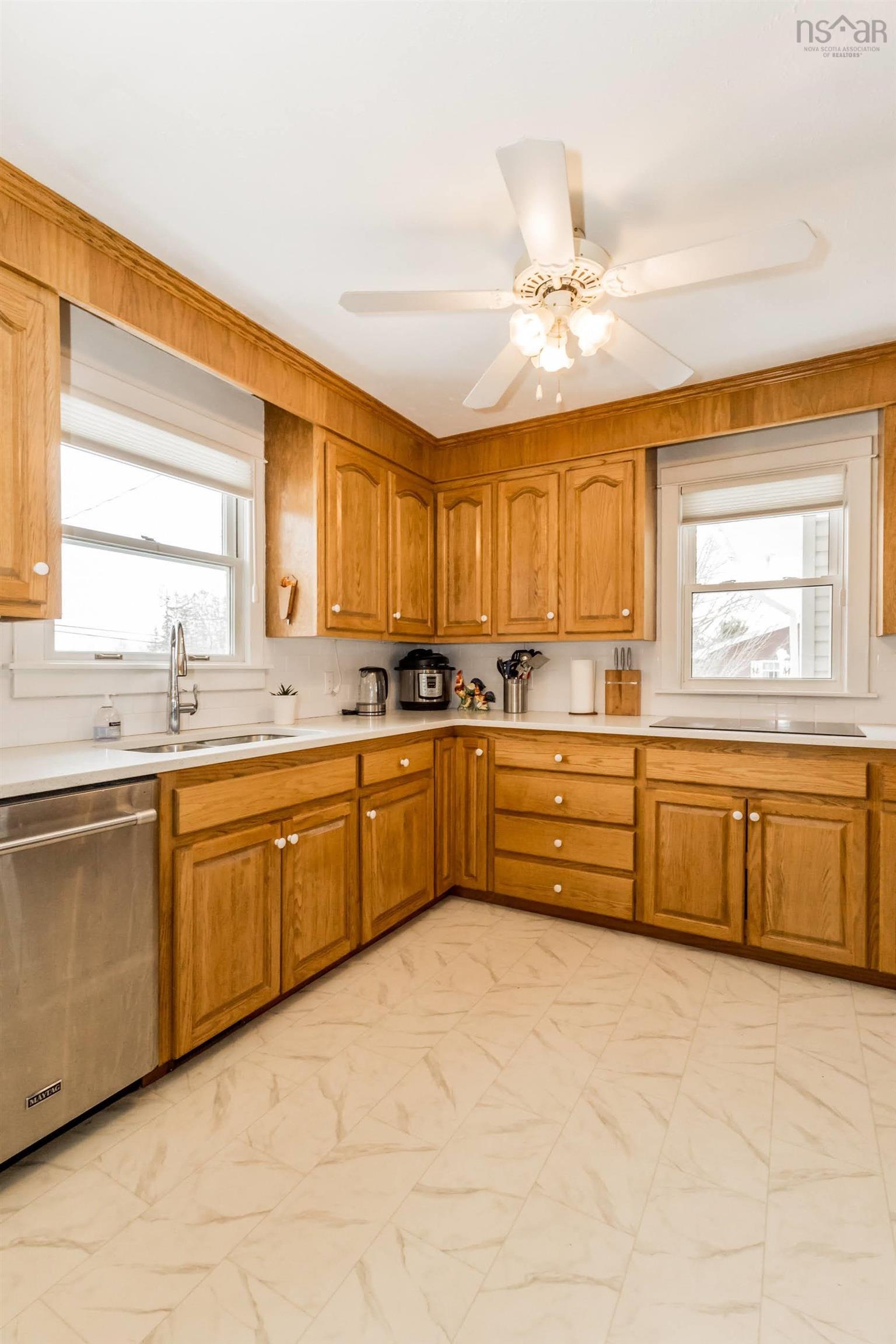 $499,900.00: 581 Highway 360, Somerset