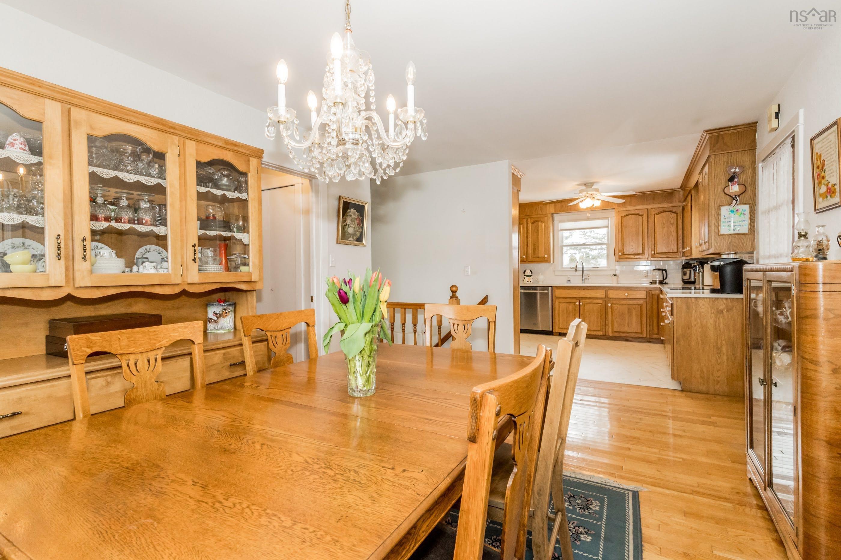 $499,900.00: 581 Highway 360, Somerset