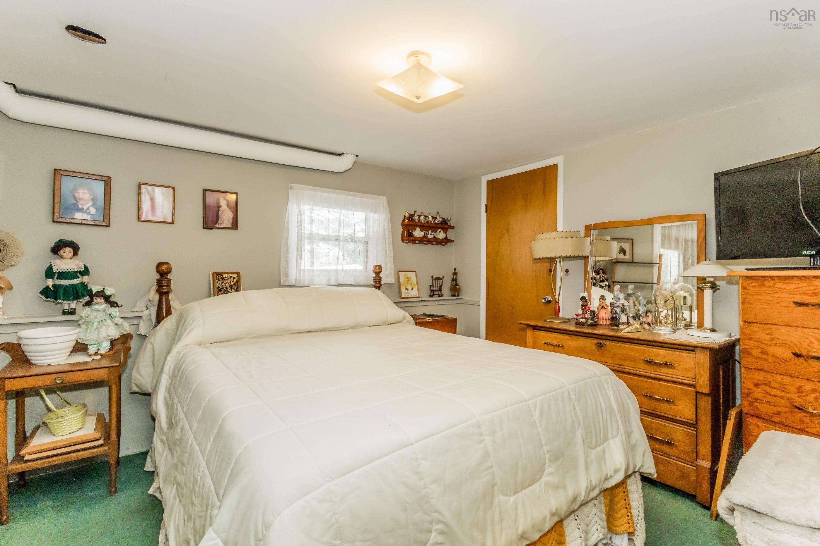 $499,900.00: 581 Highway 360, Somerset