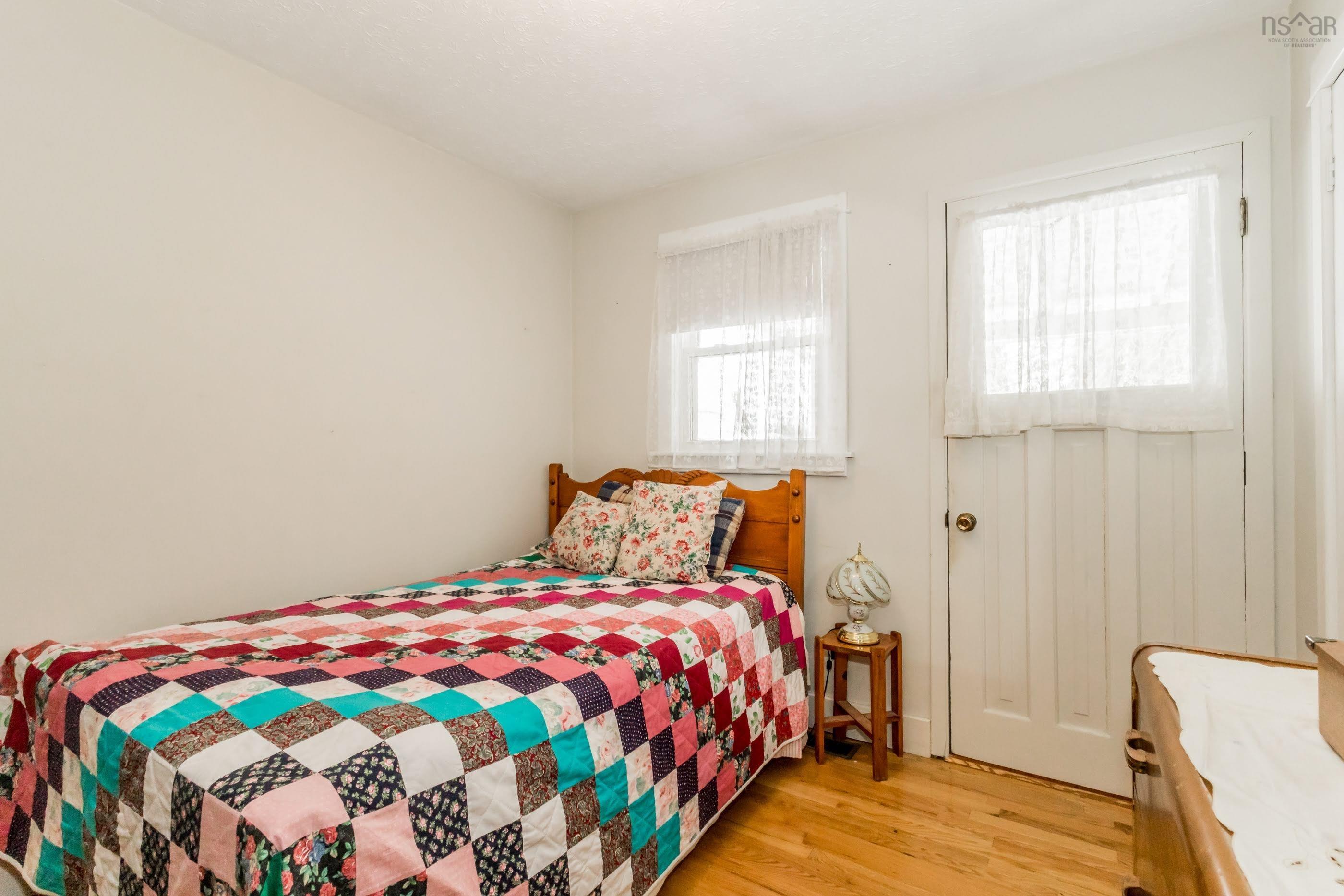 $499,900.00: 581 Highway 360, Somerset