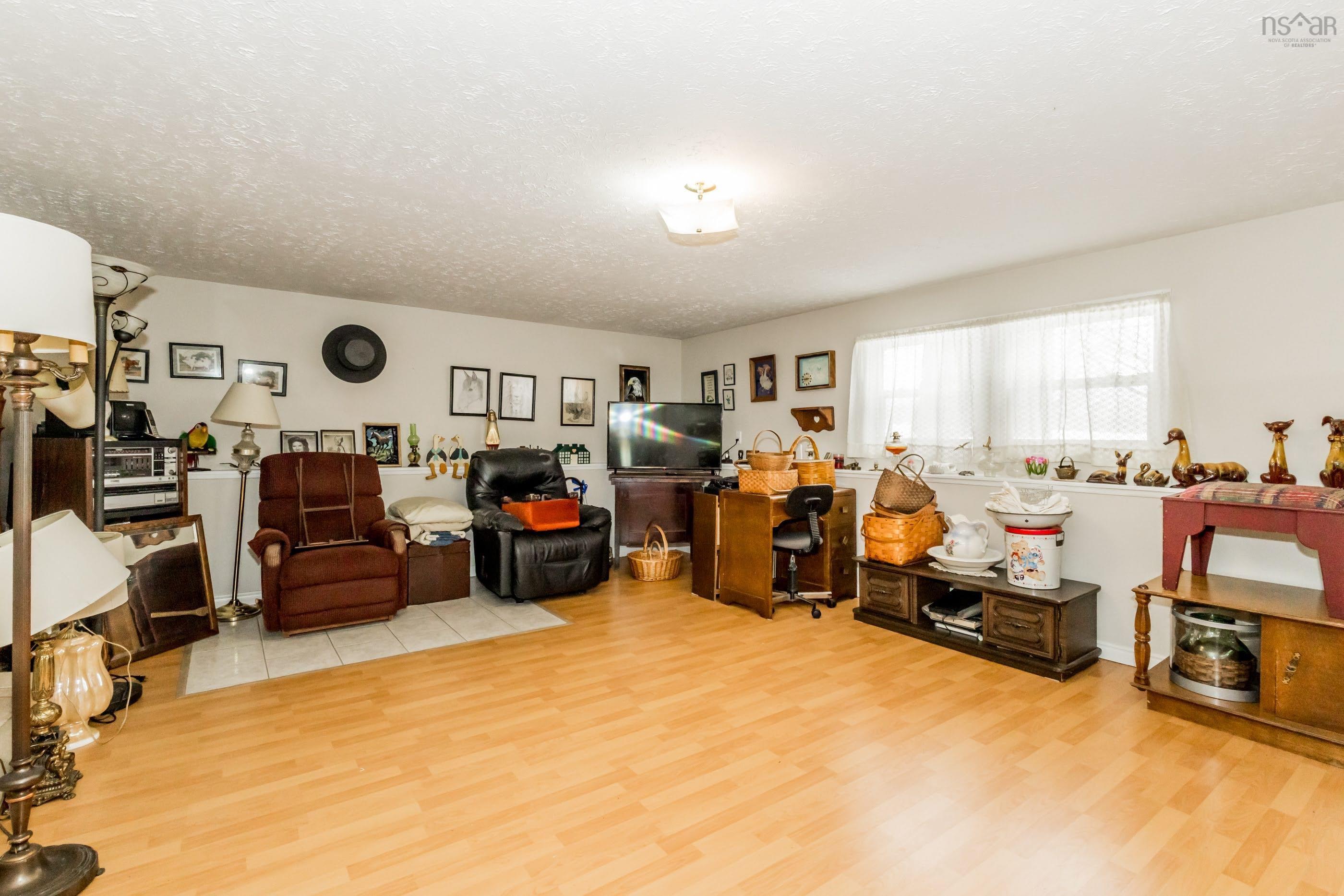 $499,900.00: 581 Highway 360, Somerset