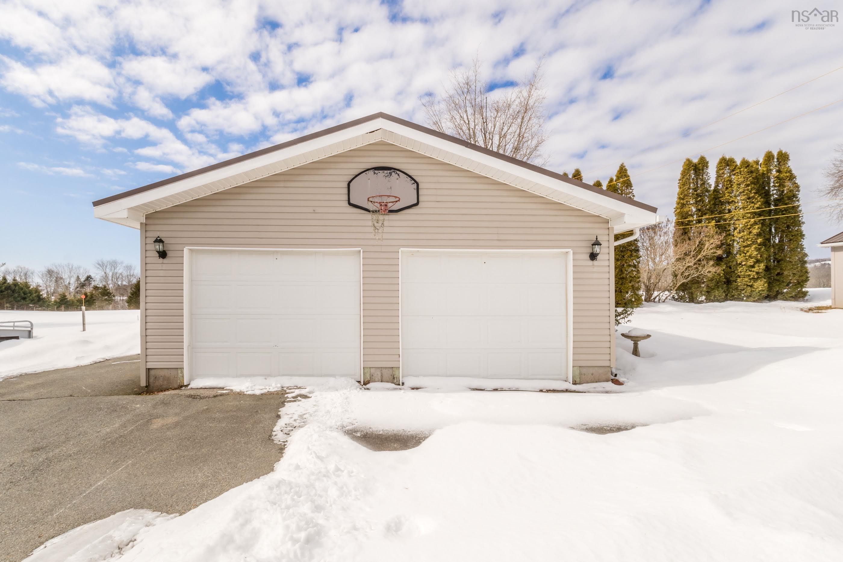 $499,900.00: 581 Highway 360, Somerset