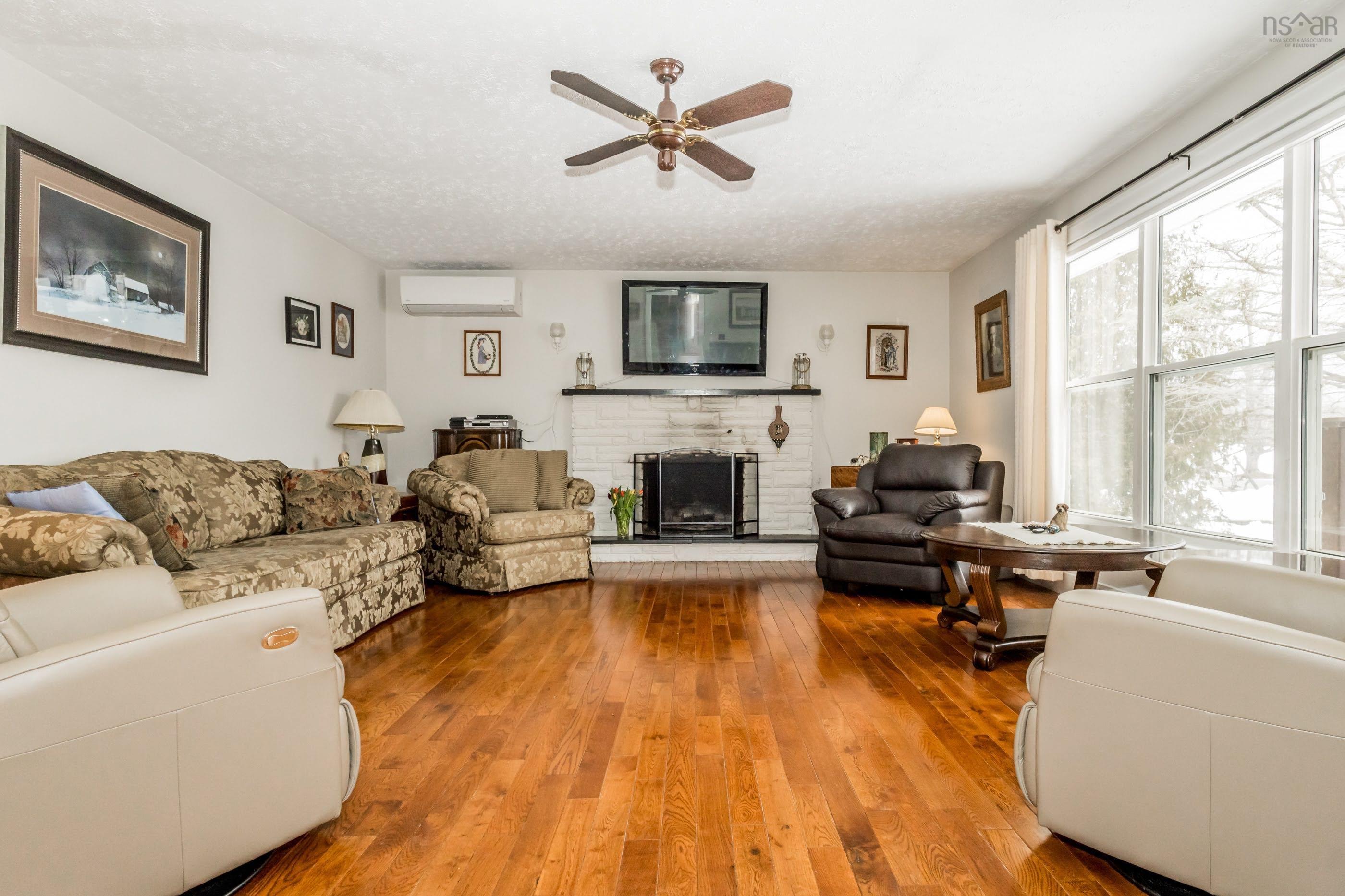 $499,900.00: 581 Highway 360, Somerset