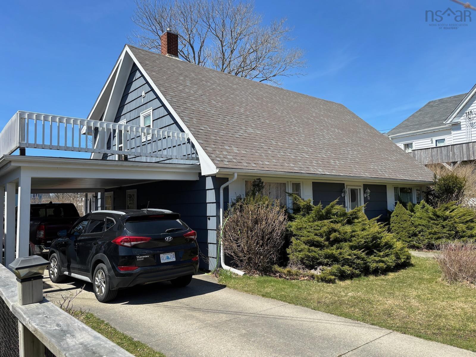 $349,900.00: 10 Park Street, Yarmouth