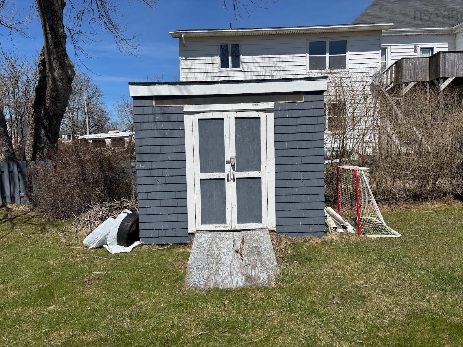 $349,900.00: 10 Park Street, Yarmouth