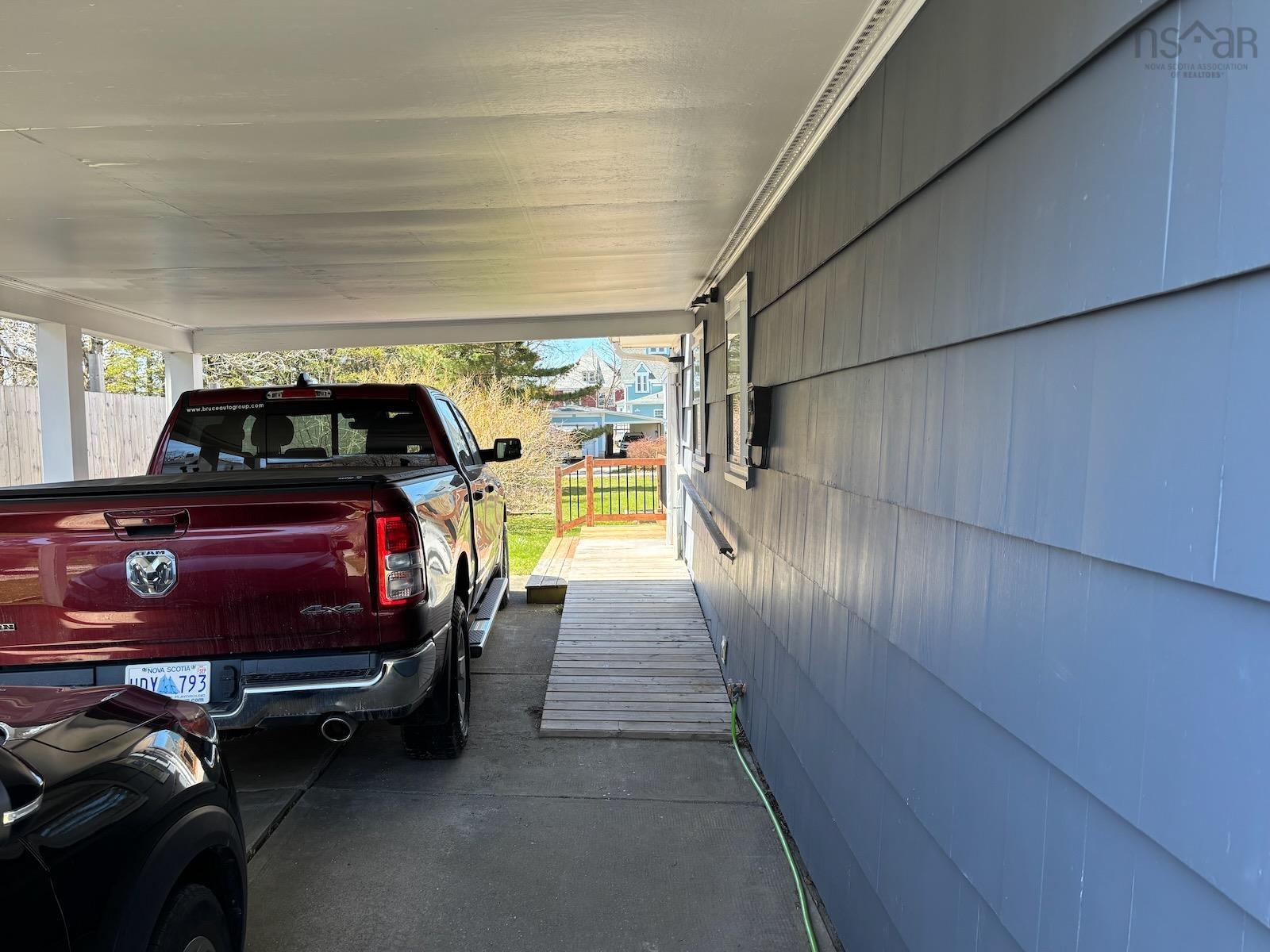 $349,900.00: 10 Park Street, Yarmouth