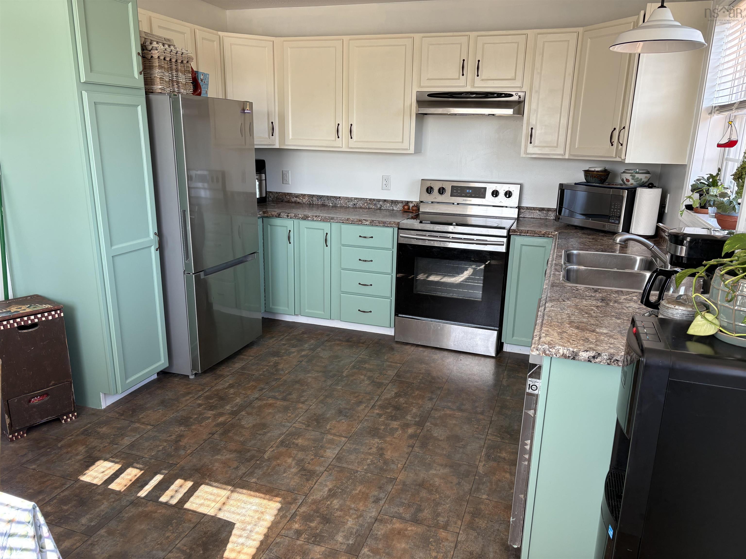 $585,000.00: 579 Highway 1, Mount Uniacke