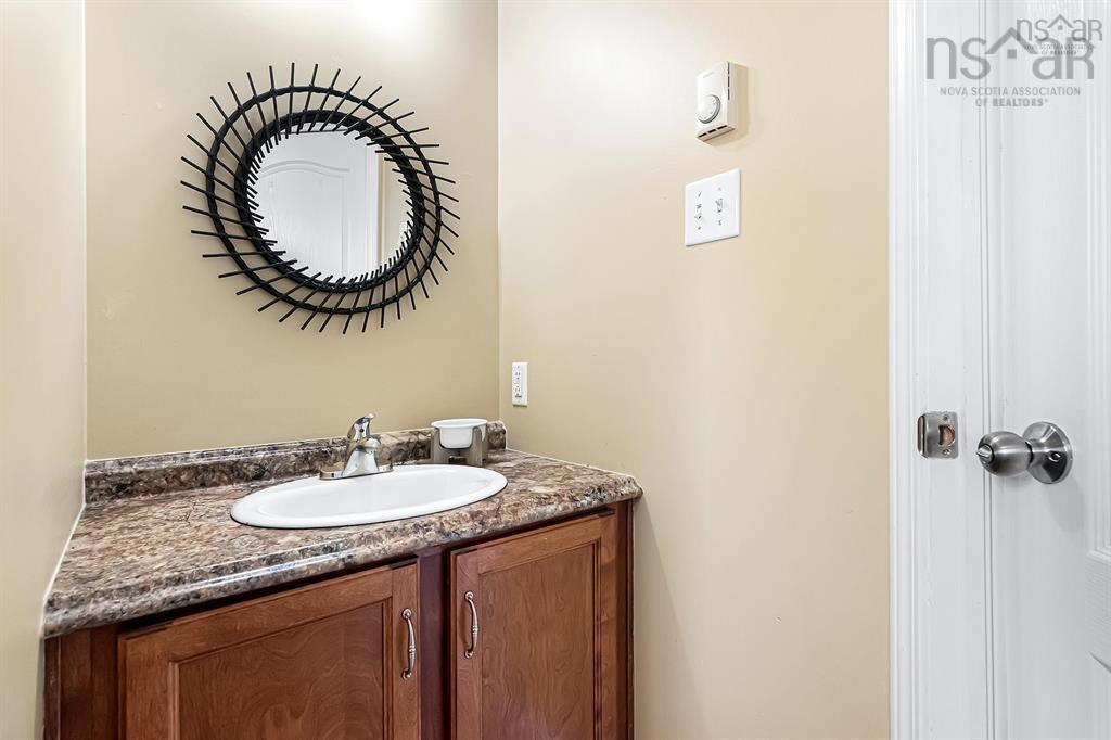 $585,000.00: 579 Highway 1, Mount Uniacke