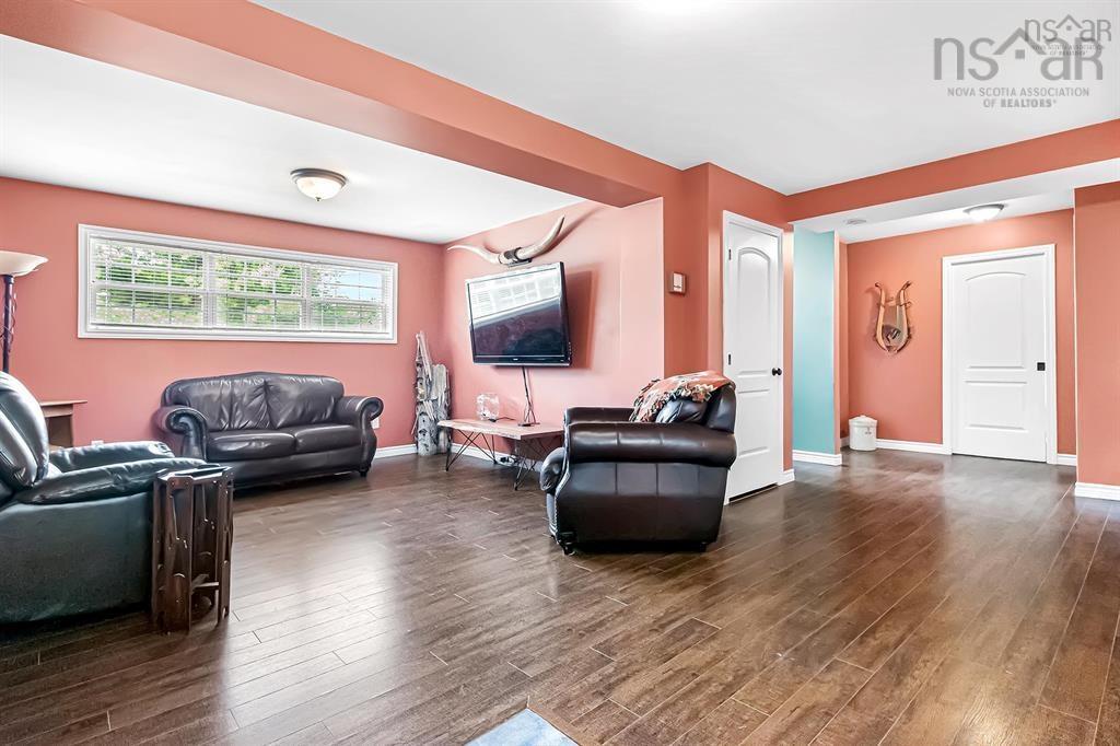 $585,000.00: 579 Highway 1, Mount Uniacke