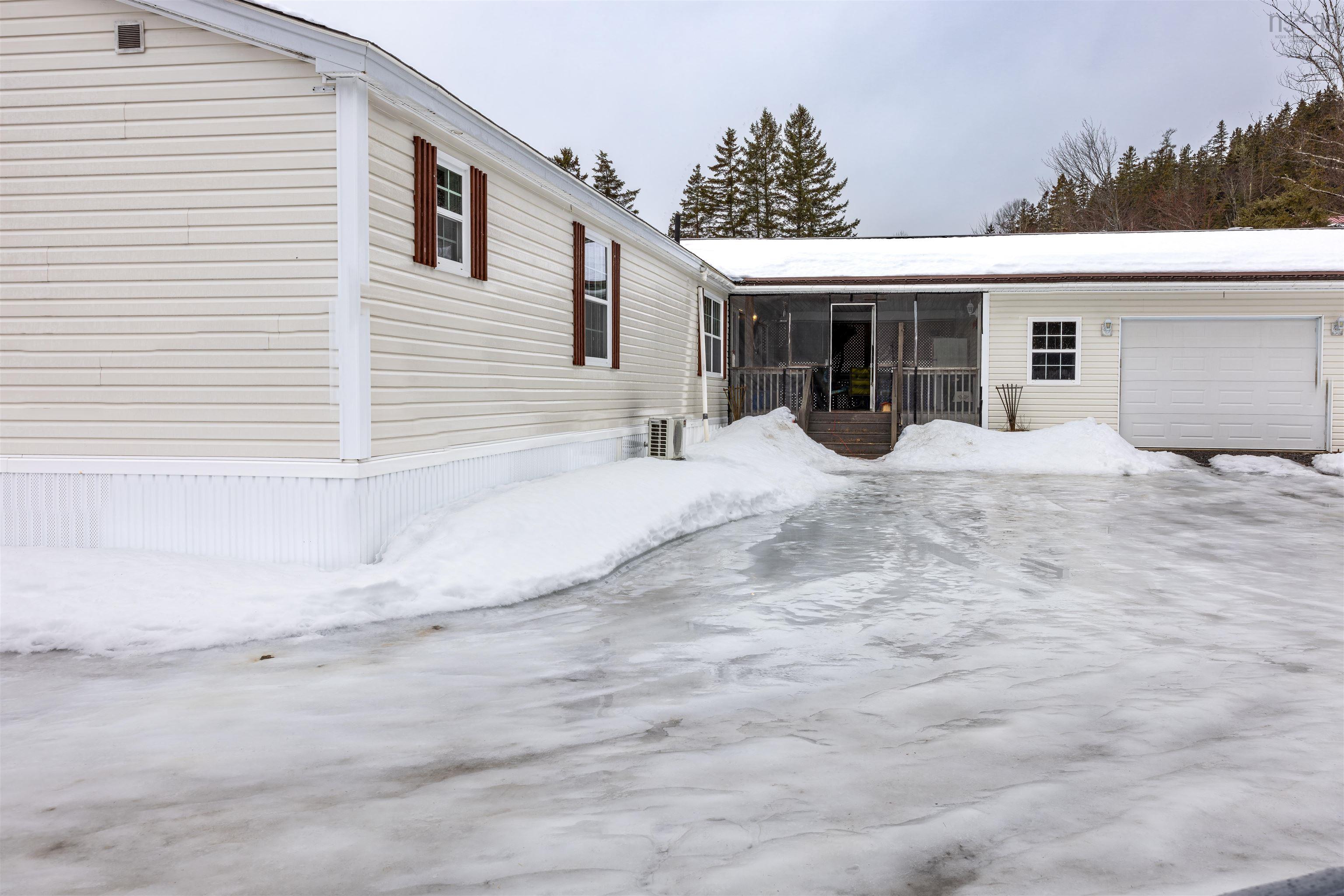 $249,900.00: 16568 Highway 316, Country Harbour